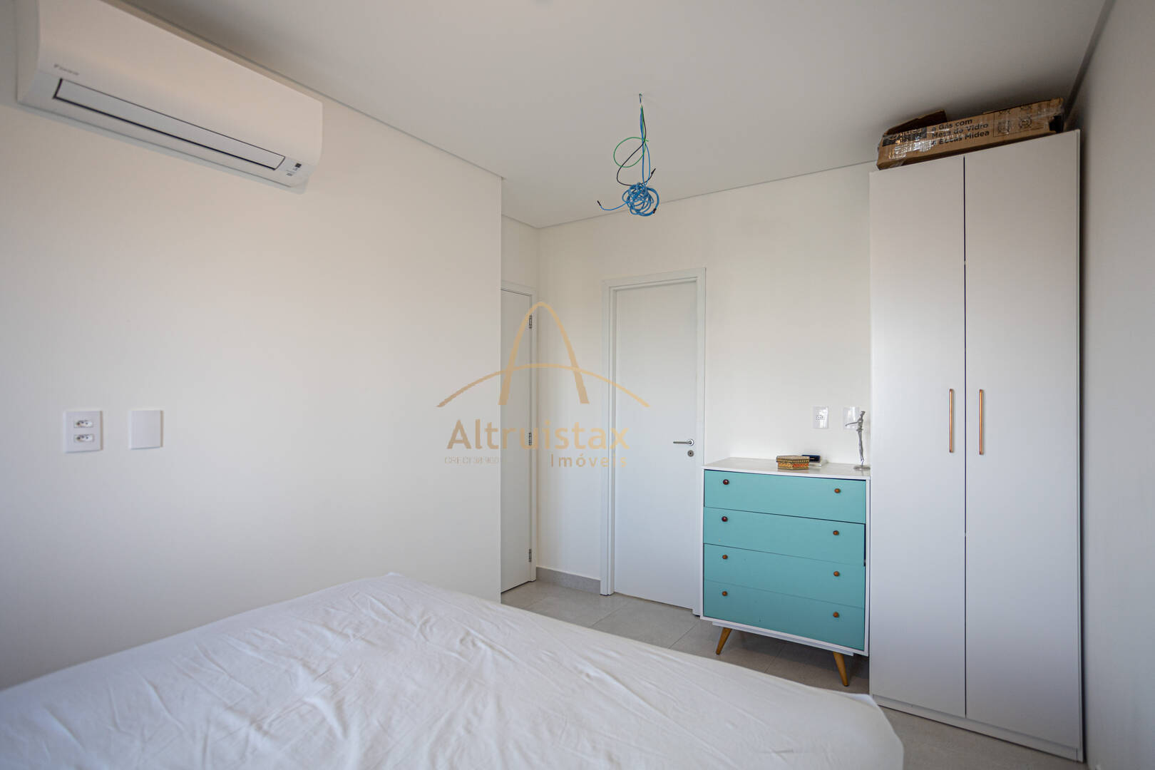 Apartamento à venda com 2 quartos, 62m² - Foto 13