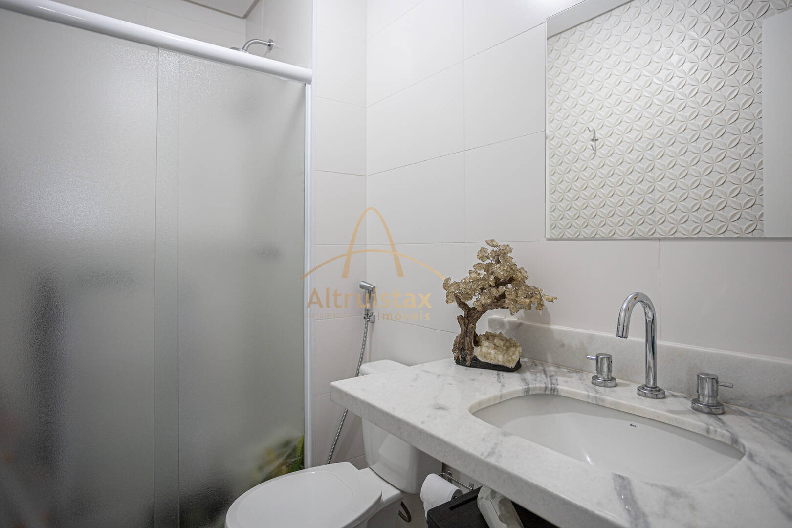 Apartamento à venda com 2 quartos, 62m² - Foto 19