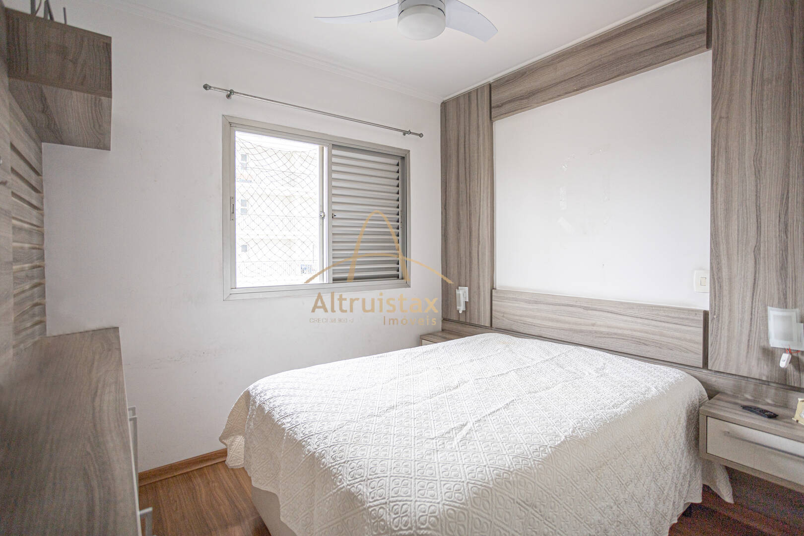 Apartamento à venda com 3 quartos, 96m² - Foto 11