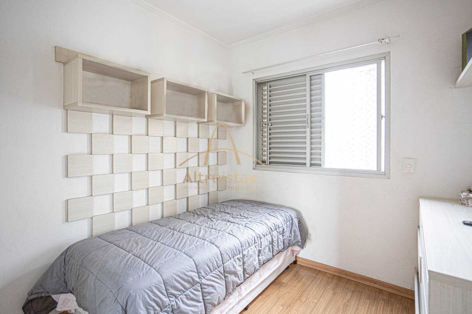 Apartamento à venda com 3 quartos, 96m² - Foto 17