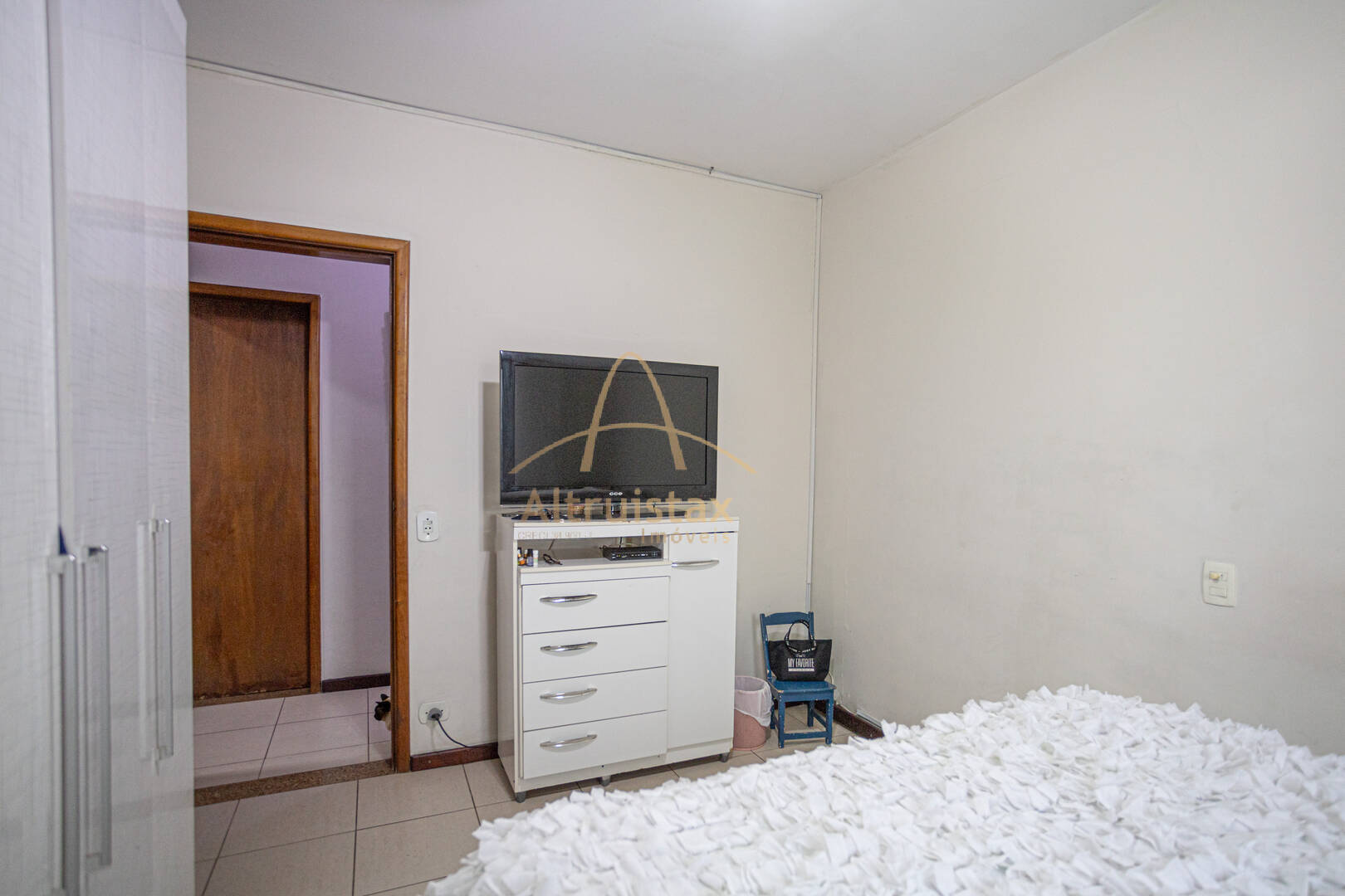 Apartamento à venda com 3 quartos, 118m² - Foto 9