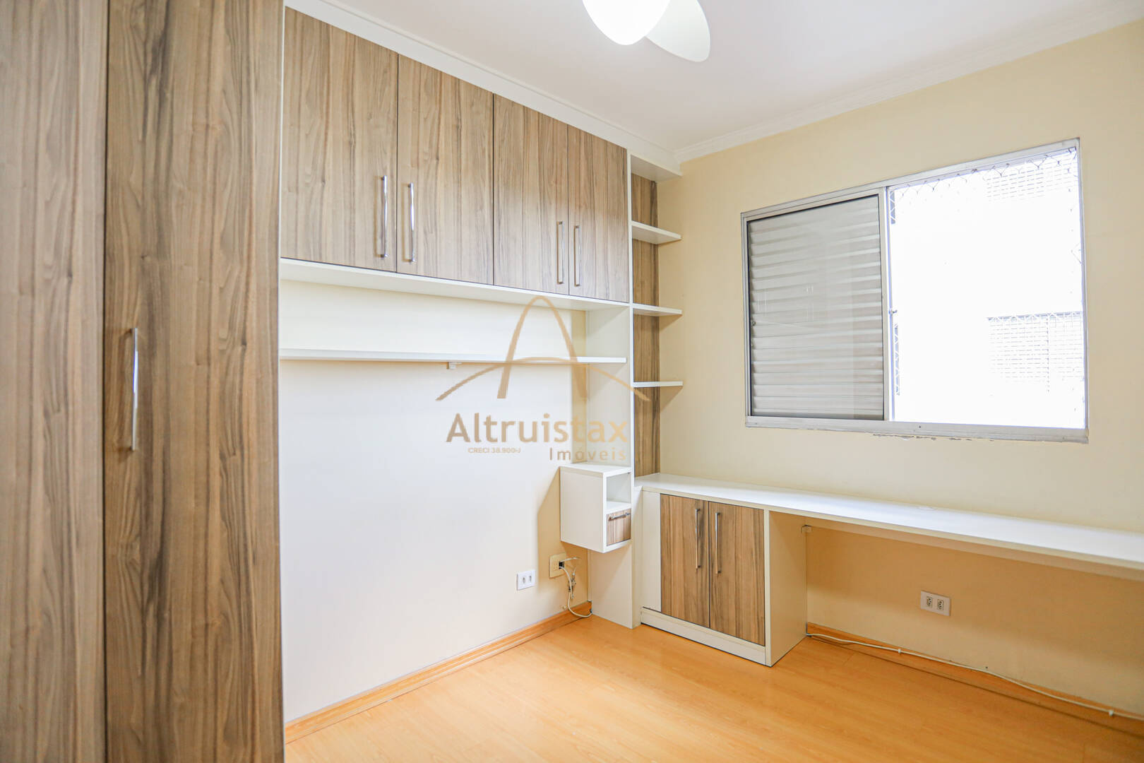 Apartamento à venda com 2 quartos, 63m² - Foto 9