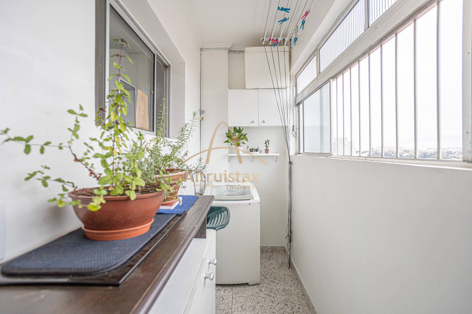 Apartamento à venda com 2 quartos, 63m² - Foto 15