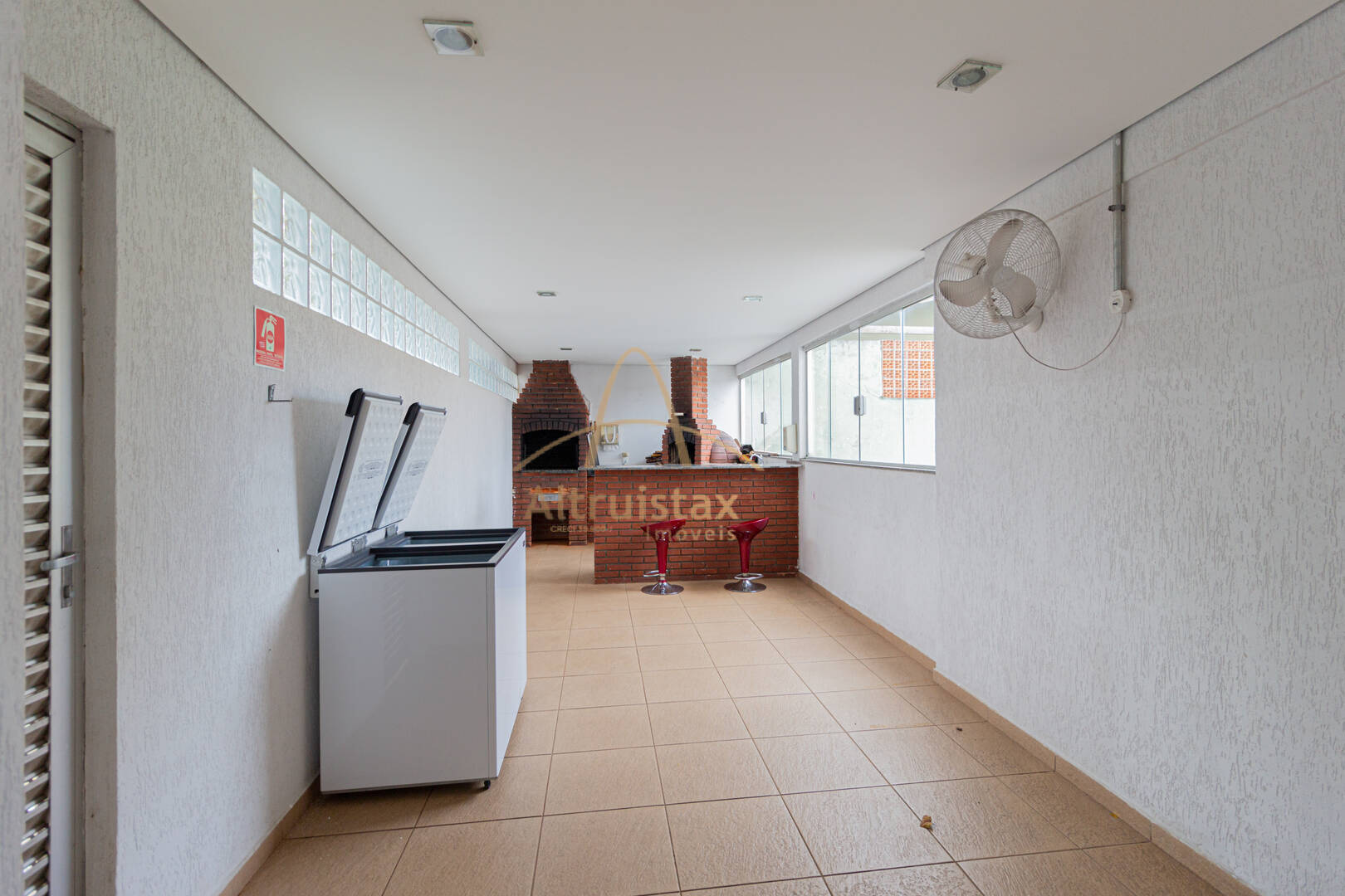 Apartamento à venda com 2 quartos, 63m² - Foto 33