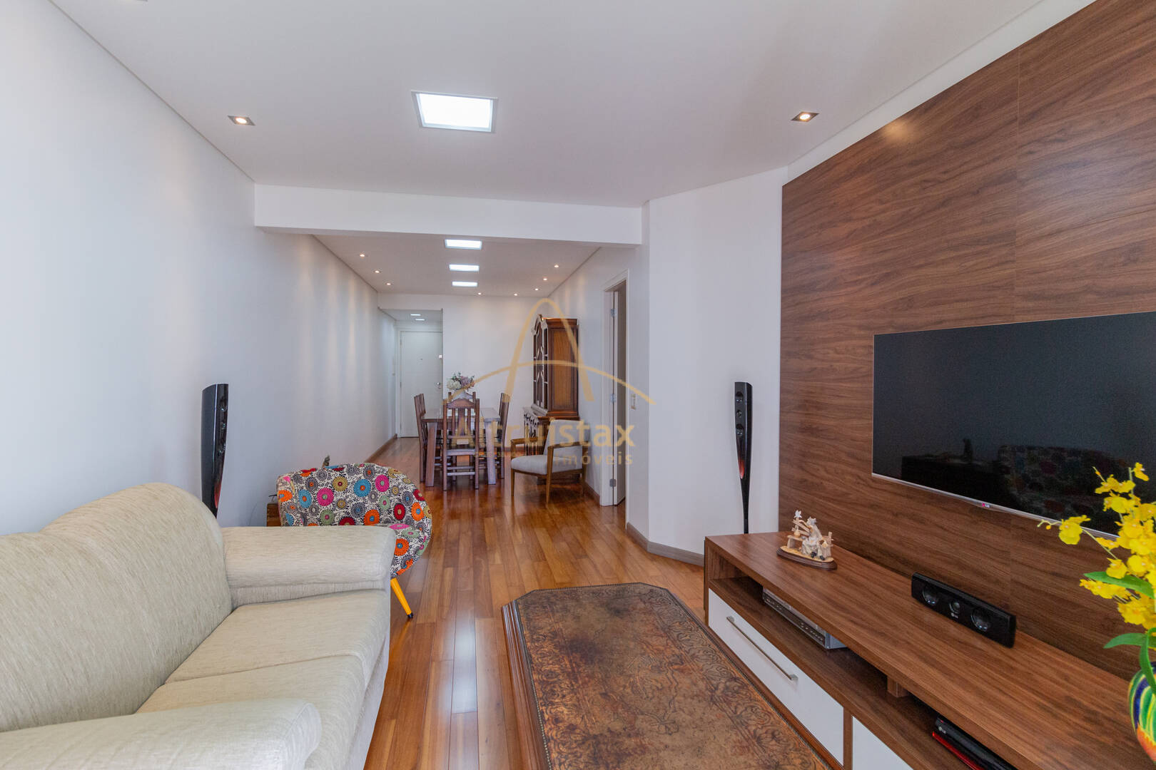 Apartamento à venda com 3 quartos, 92m² - Foto 2