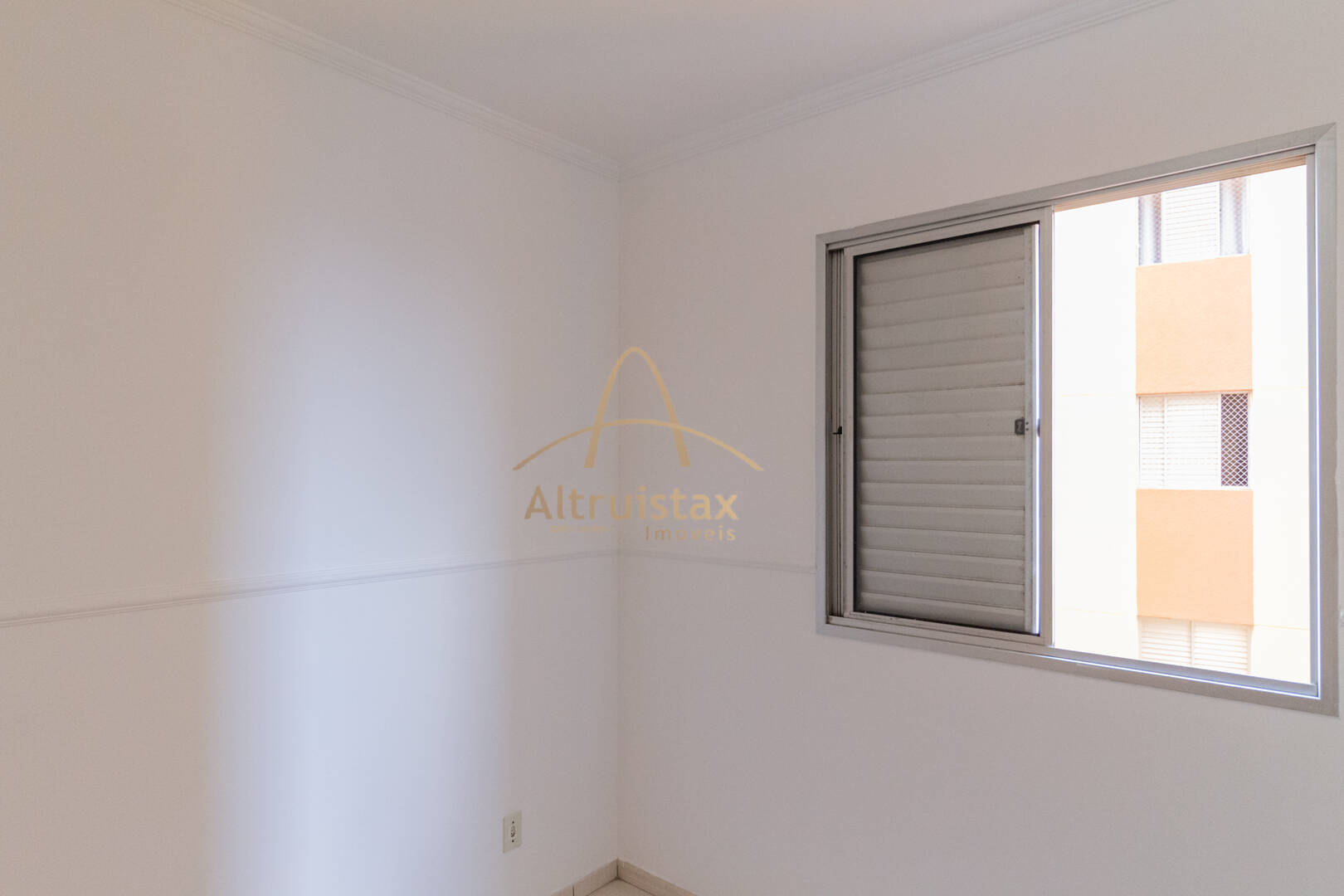 Apartamento à venda com 2 quartos, 67m² - Foto 8