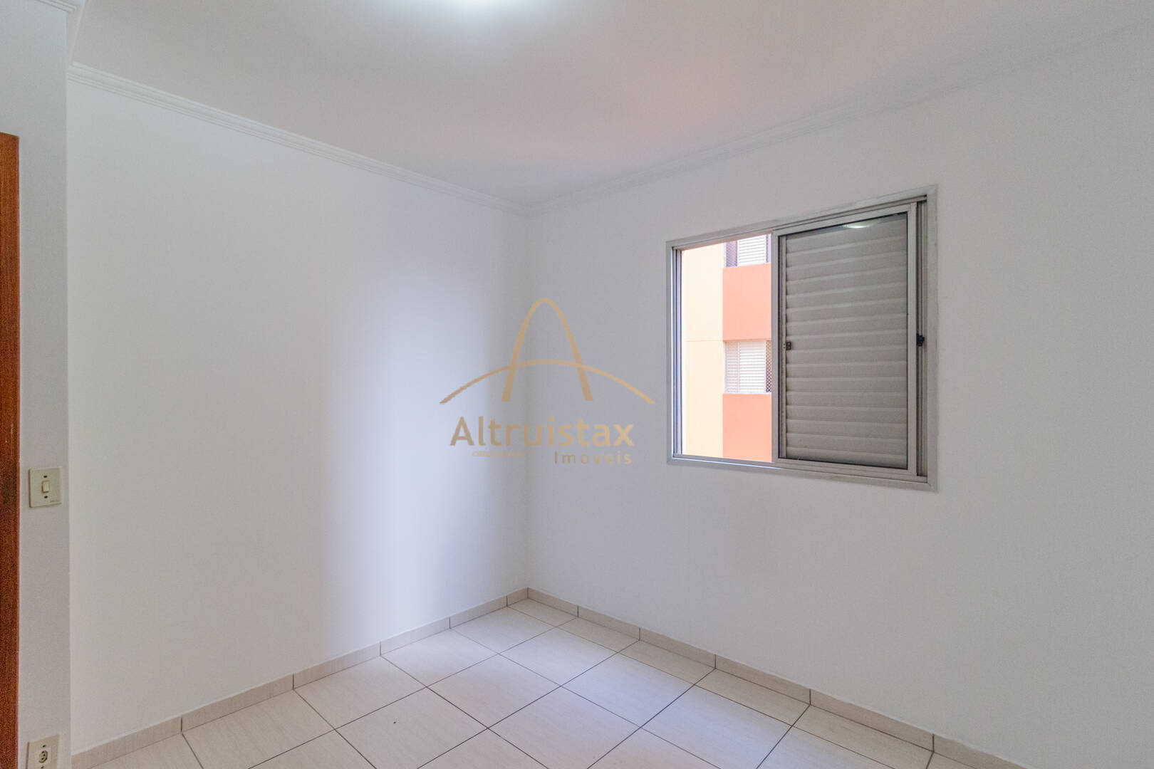 Apartamento à venda com 2 quartos, 67m² - Foto 10