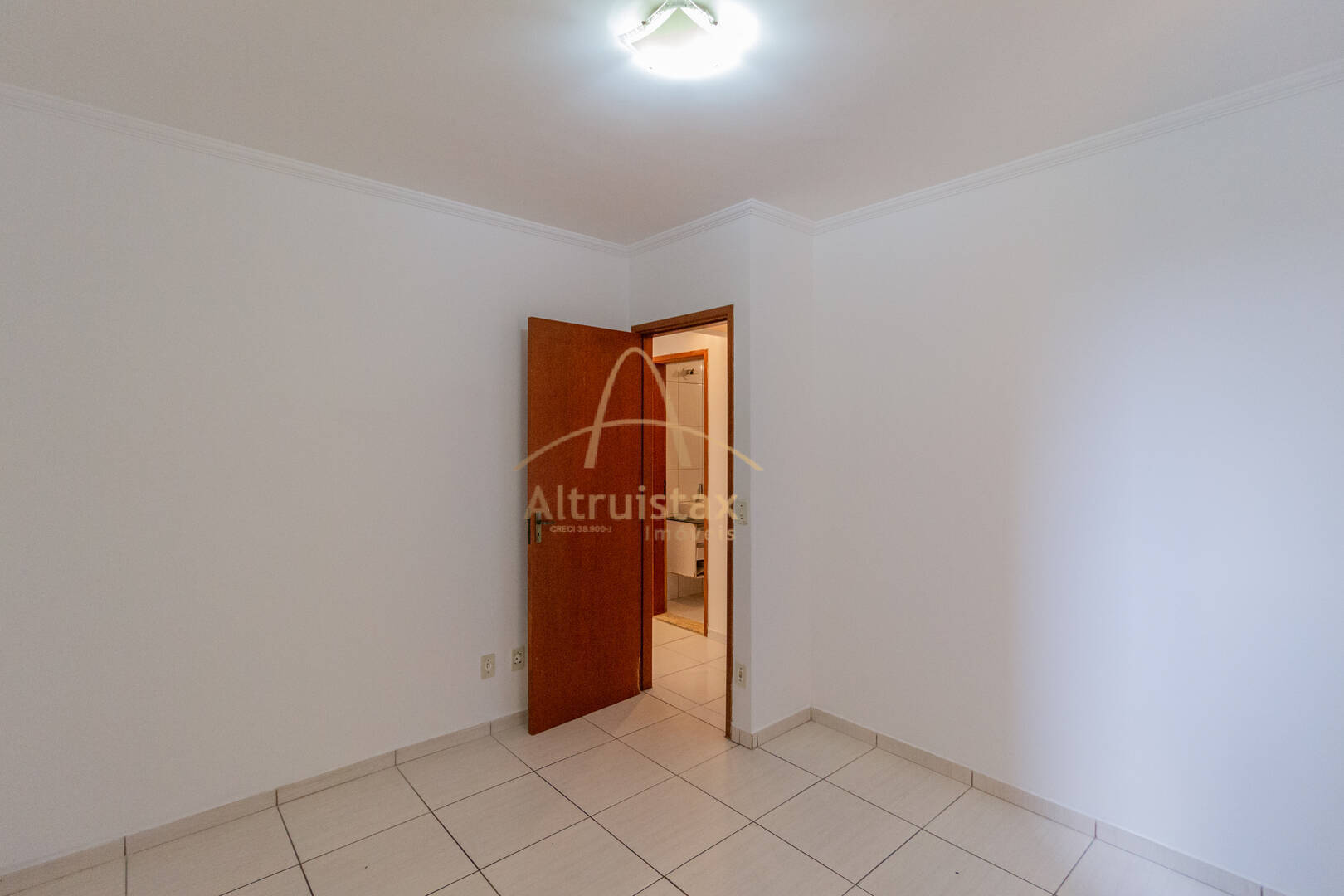 Apartamento à venda com 2 quartos, 67m² - Foto 11