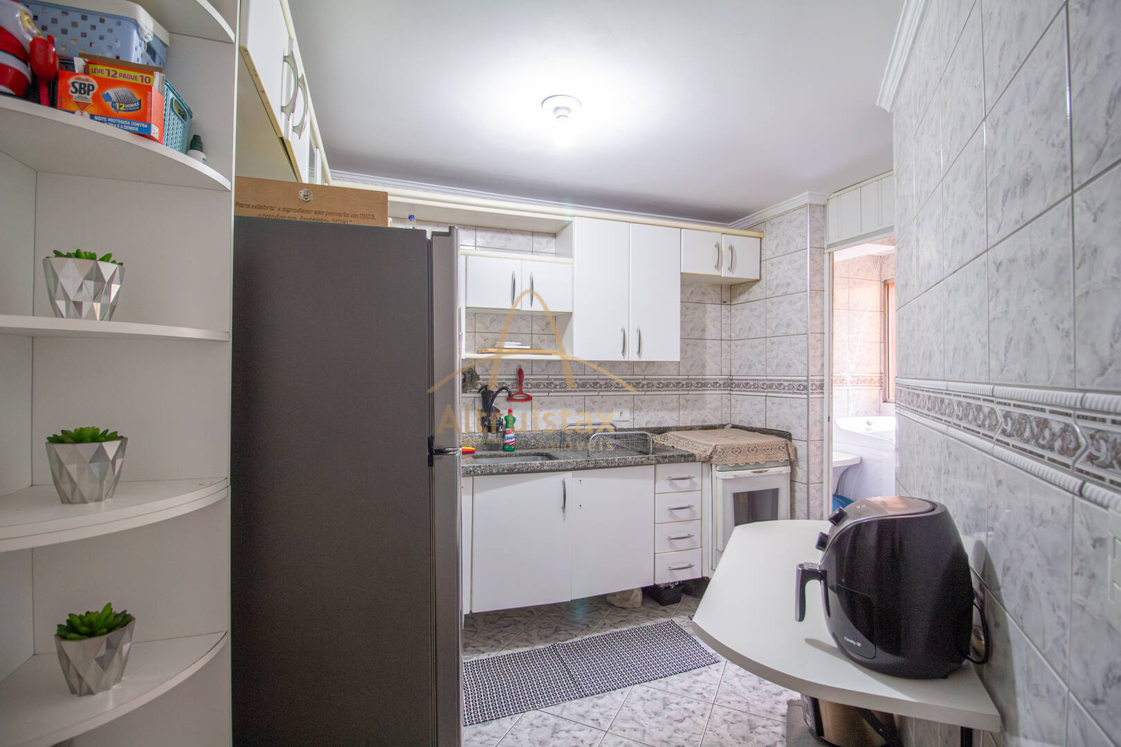 Apartamento à venda com 2 quartos, 55m² - Foto 11