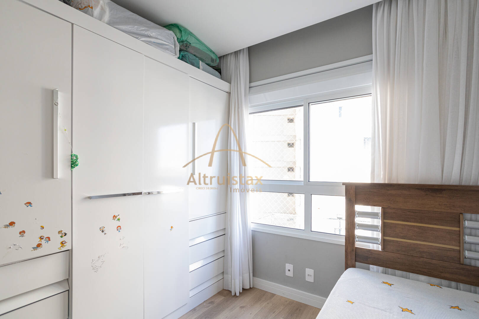 Apartamento à venda com 3 quartos, 96m² - Foto 8