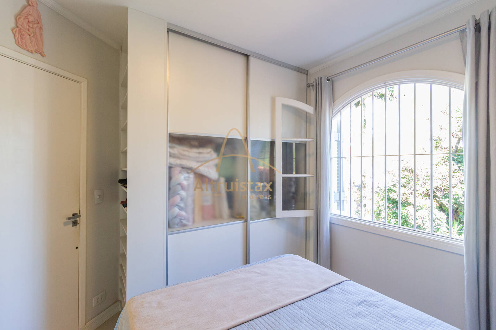 Casa à venda com 3 quartos, 110m² - Foto 16