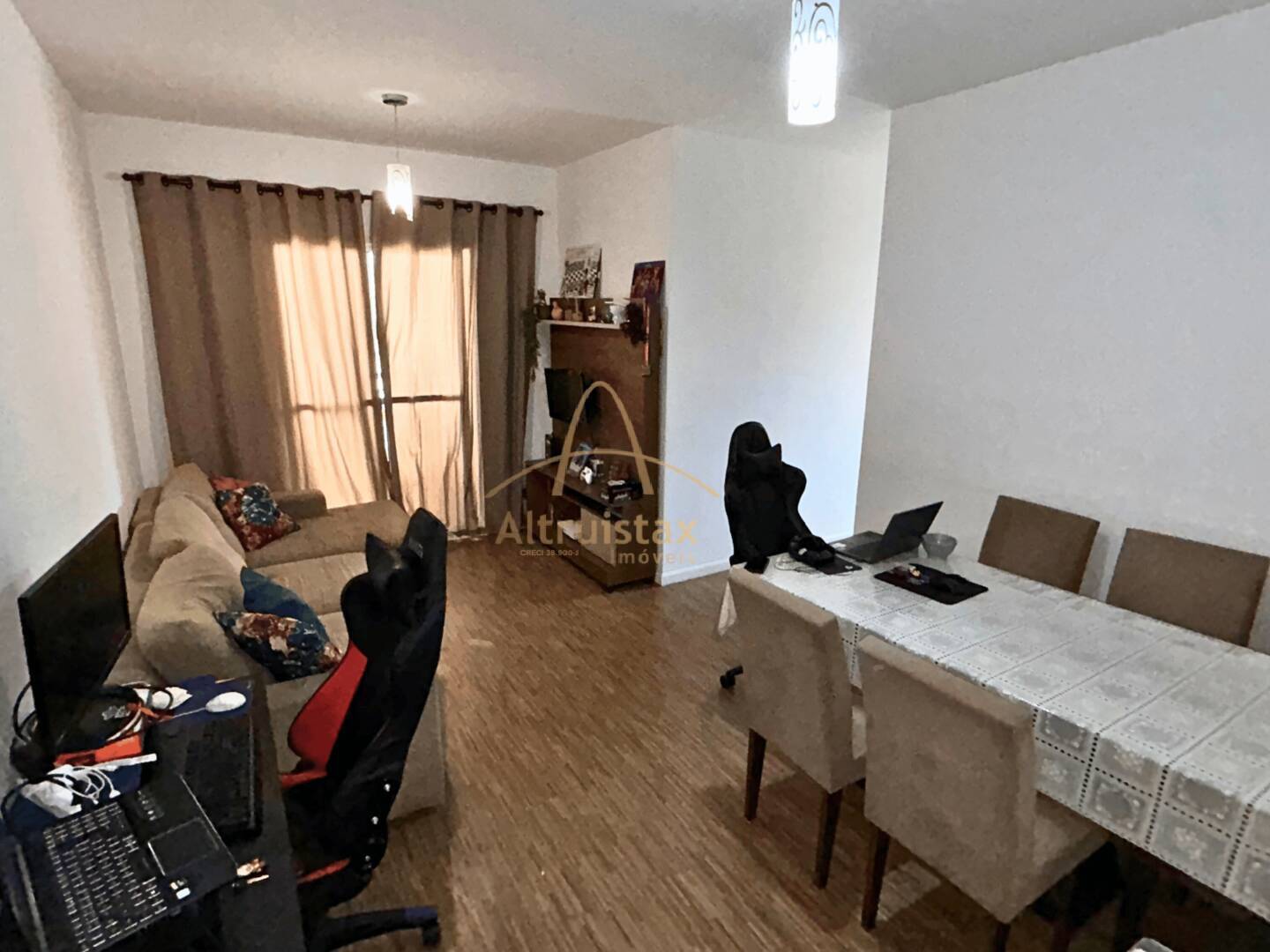 Apartamento à venda com 3 quartos, 75m² - Foto 1