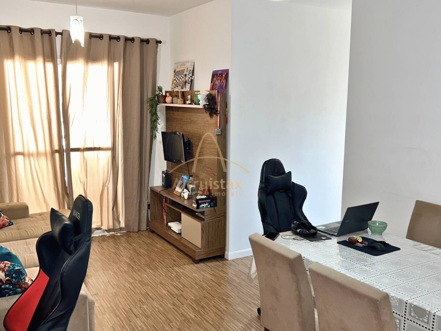 Apartamento à venda com 3 quartos, 75m² - Foto 4