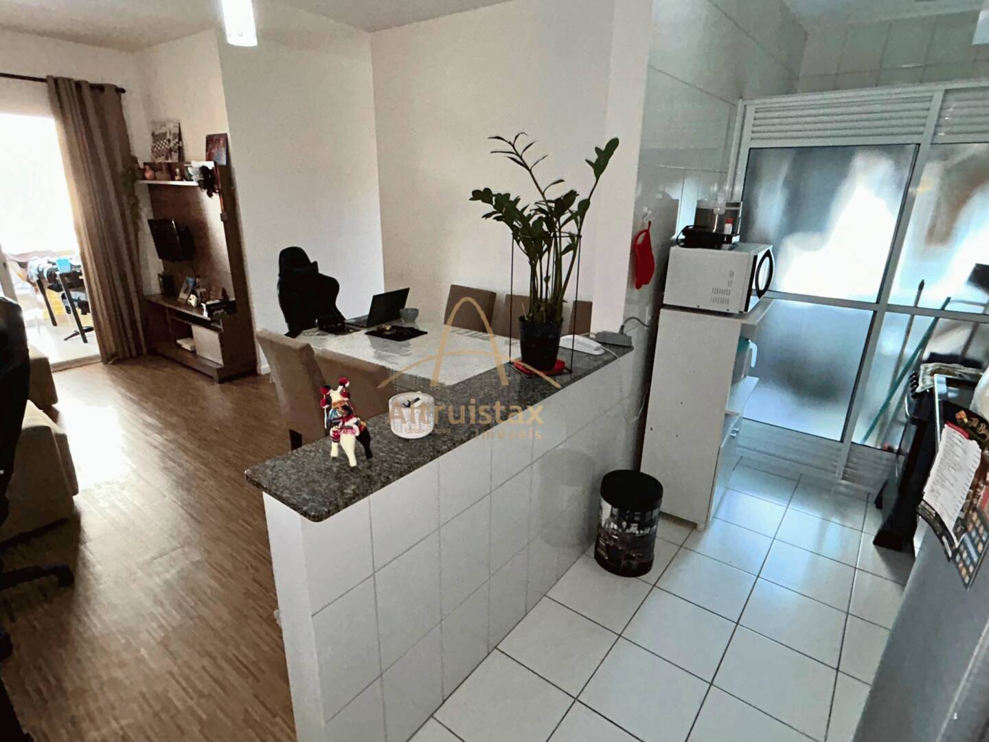 Apartamento à venda com 3 quartos, 75m² - Foto 9