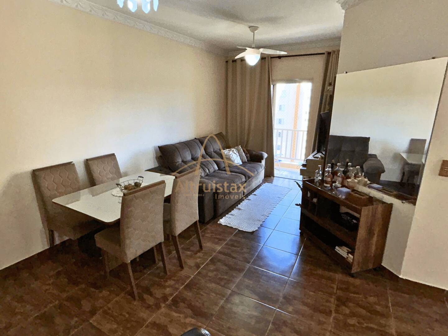 Apartamento à venda com 2 quartos, 58m² - Foto 2