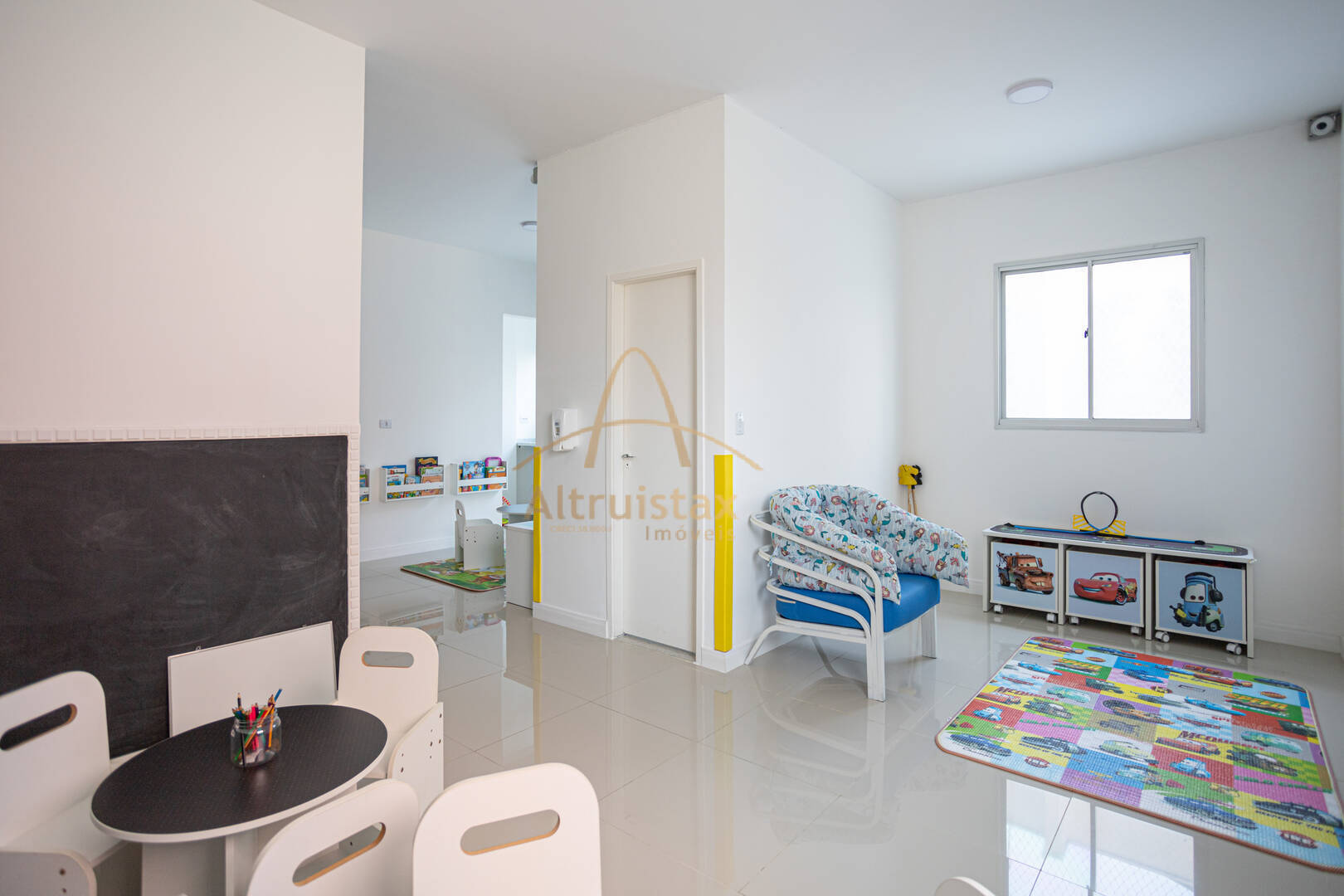 Apartamento à venda com 2 quartos, 55m² - Foto 40