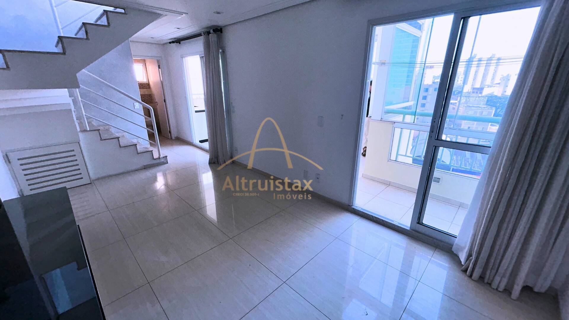 Apartamento à venda com 2 quartos, 90m² - Foto 3