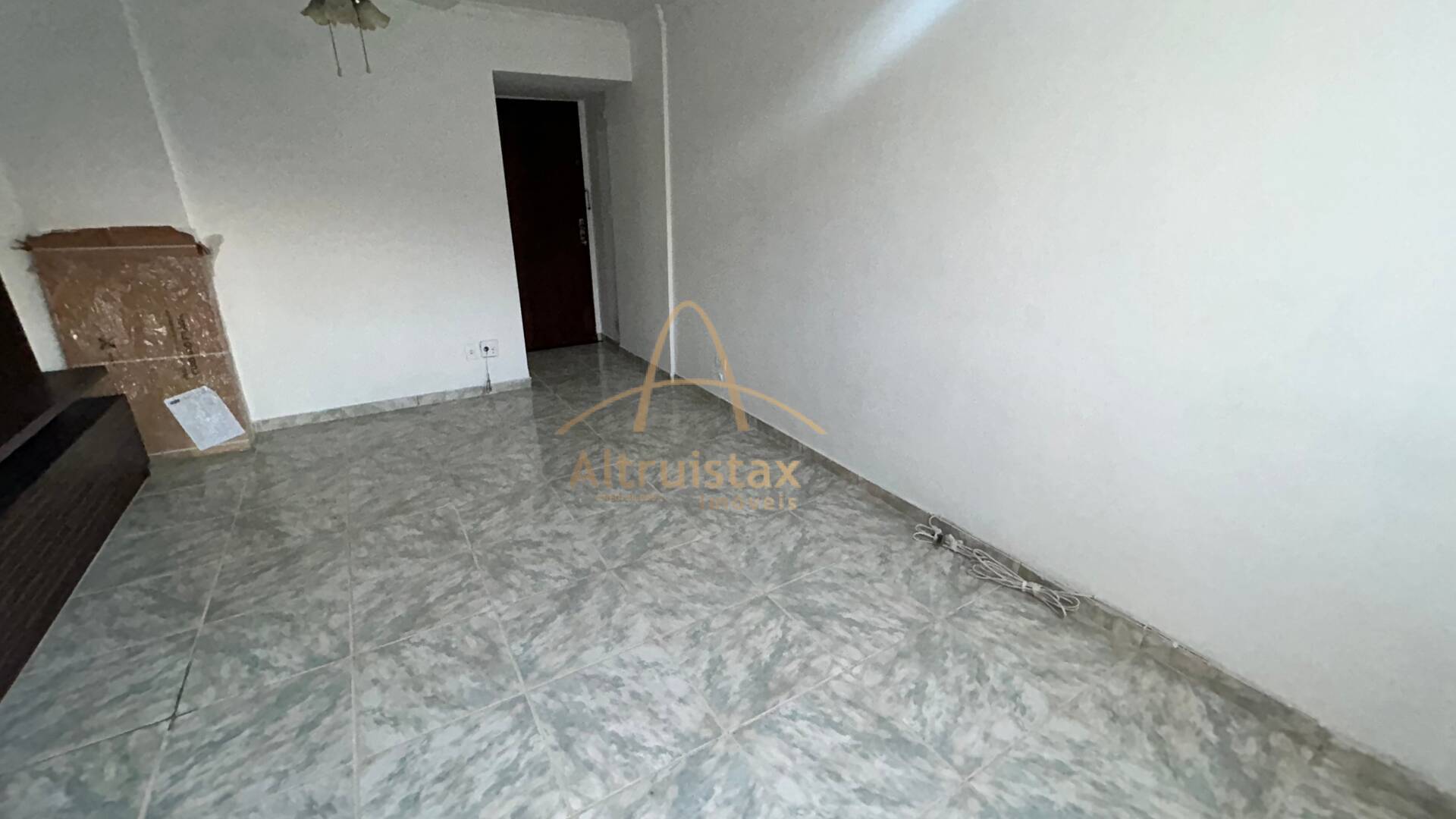 Apartamento à venda com 2 quartos, 55m² - Foto 4