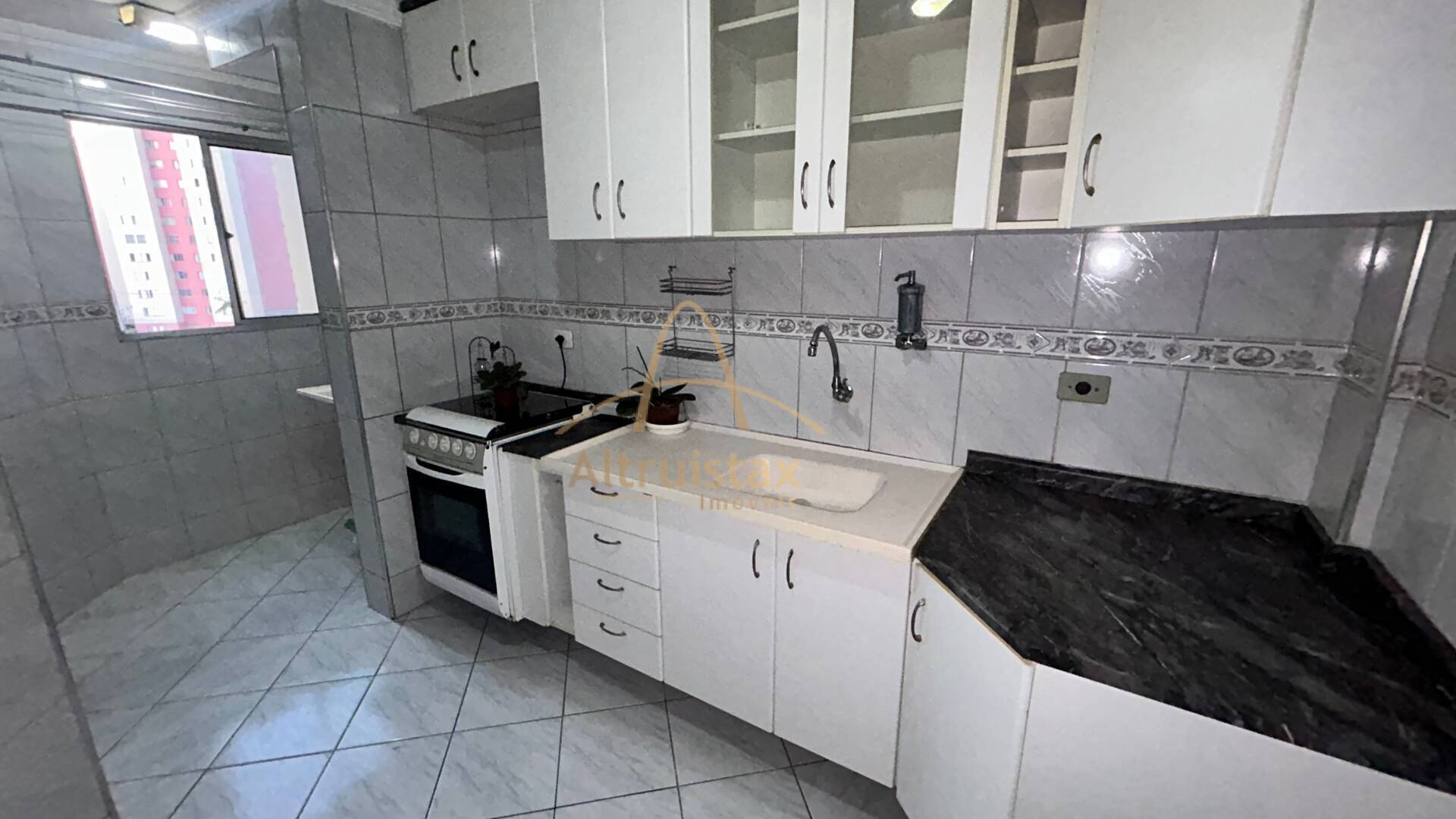 Apartamento à venda com 2 quartos, 55m² - Foto 11