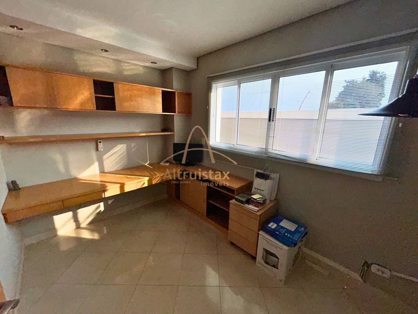 Casa à venda com 4 quartos, 440m² - Foto 17