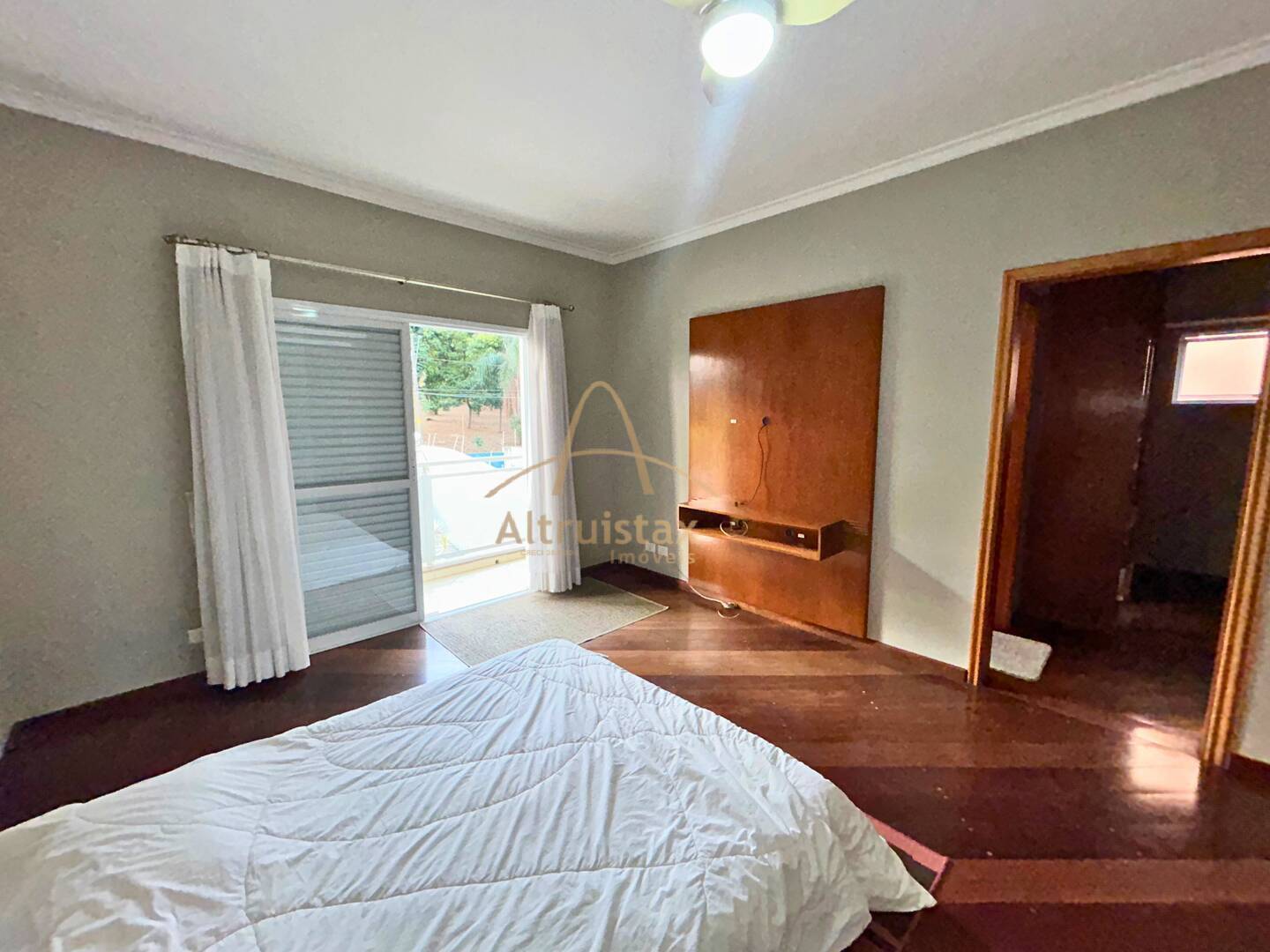 Casa à venda com 4 quartos, 440m² - Foto 49