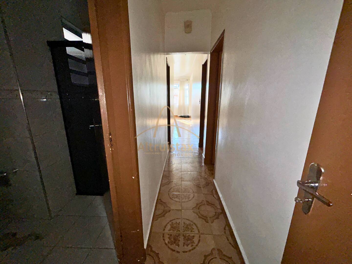 Casa à venda com 3 quartos, 154m² - Foto 11