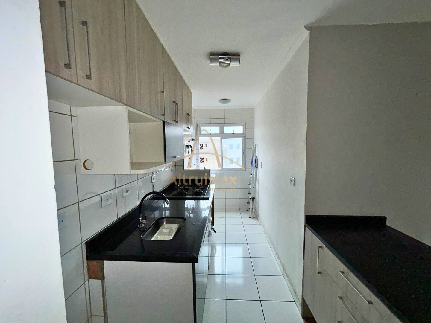 Apartamento à venda com 2 quartos, 50m² - Foto 3