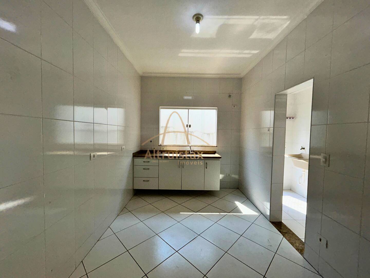 Casa à venda com 2 quartos, 91m² - Foto 15