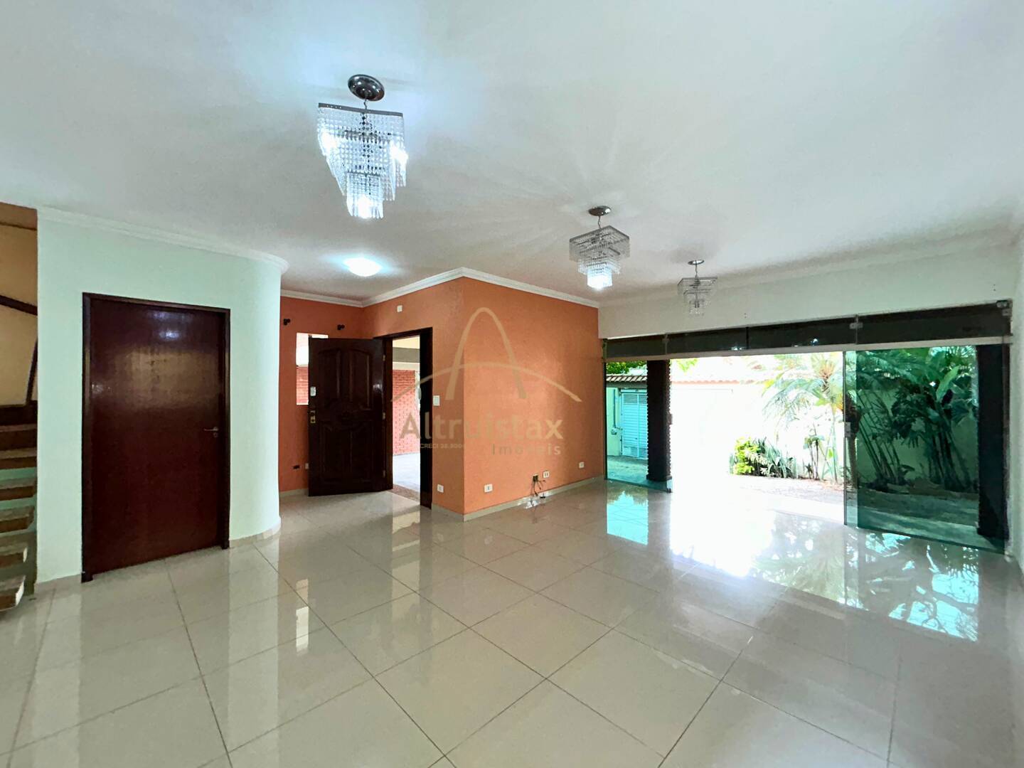 Casa à venda com 3 quartos, 358m² - Foto 5