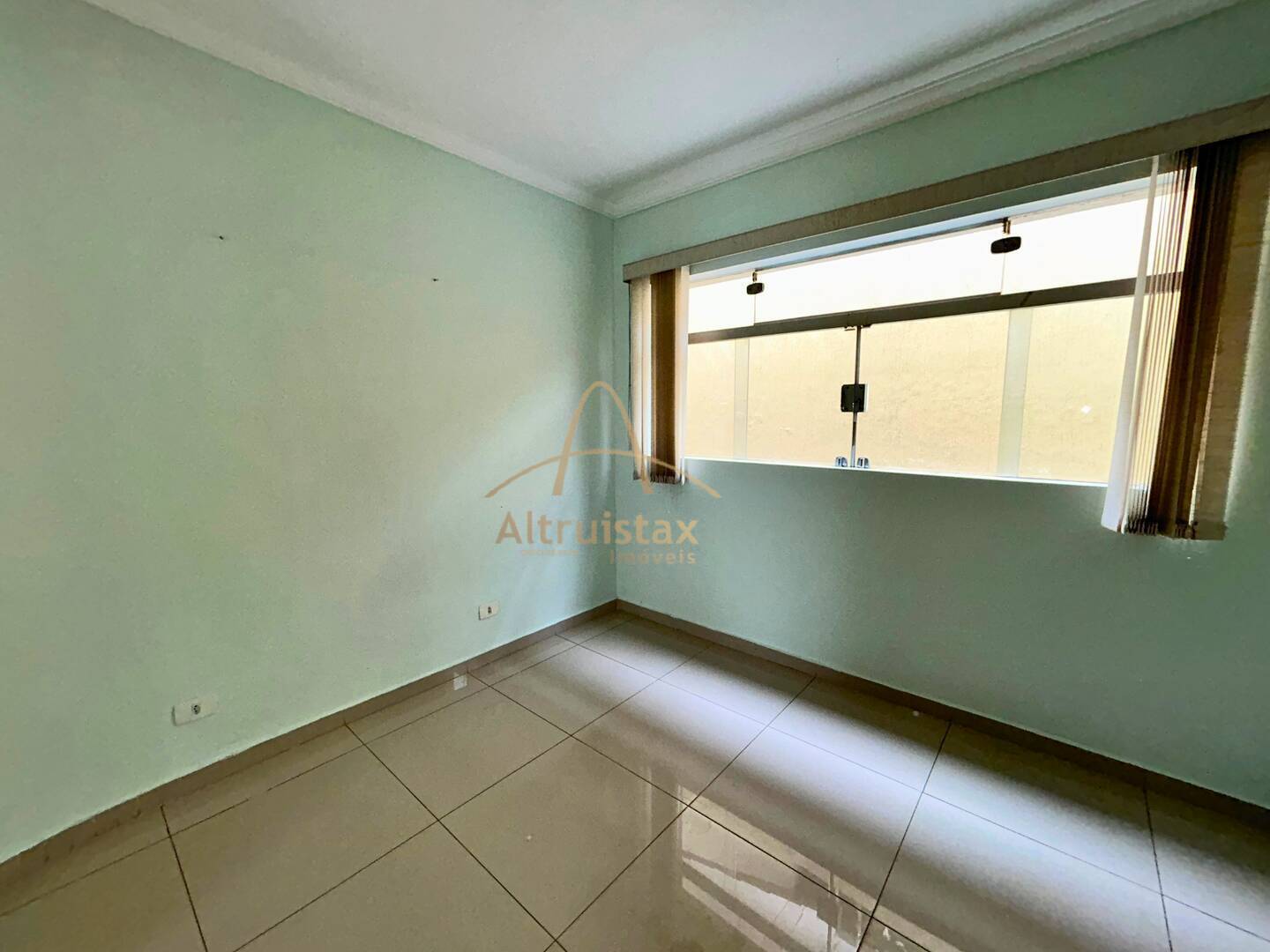 Casa à venda com 3 quartos, 358m² - Foto 15