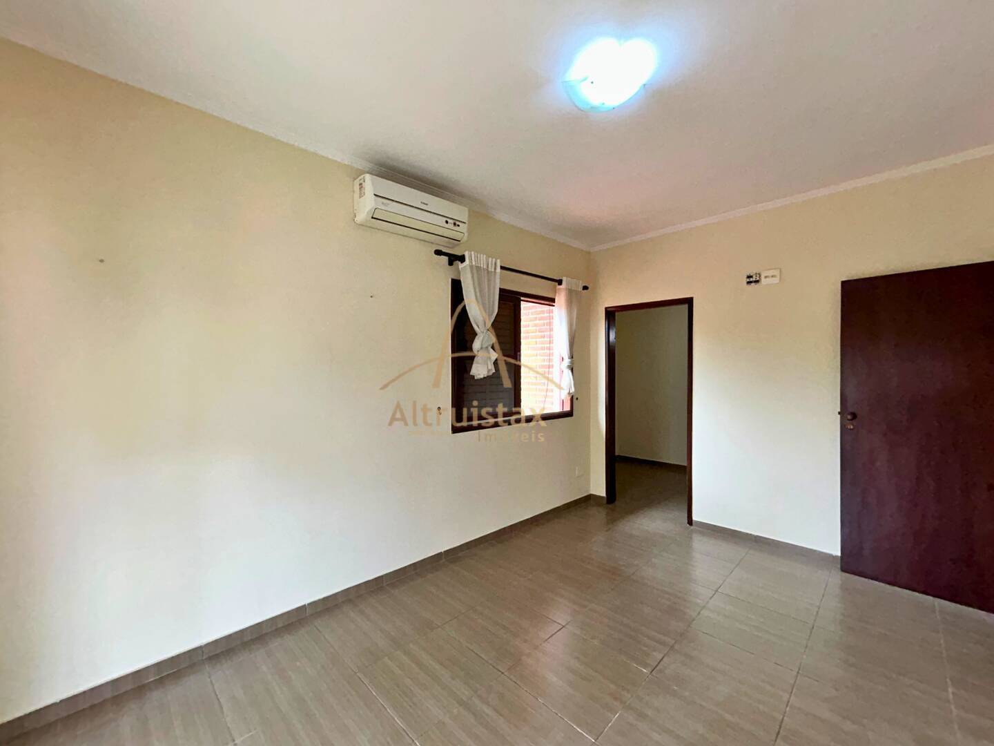 Casa à venda com 3 quartos, 358m² - Foto 37