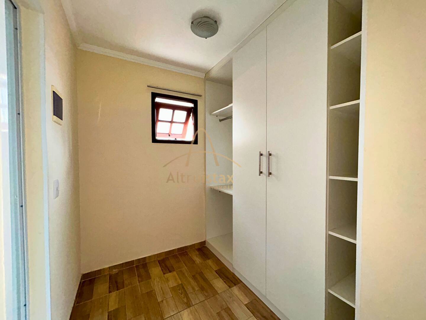 Casa à venda com 3 quartos, 358m² - Foto 49