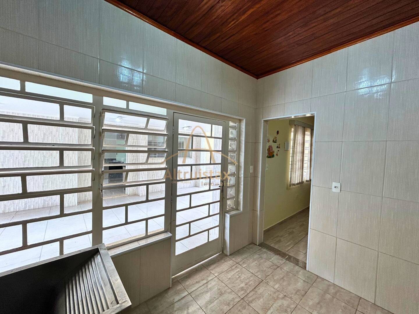 Casa à venda com 3 quartos, 358m² - Foto 66