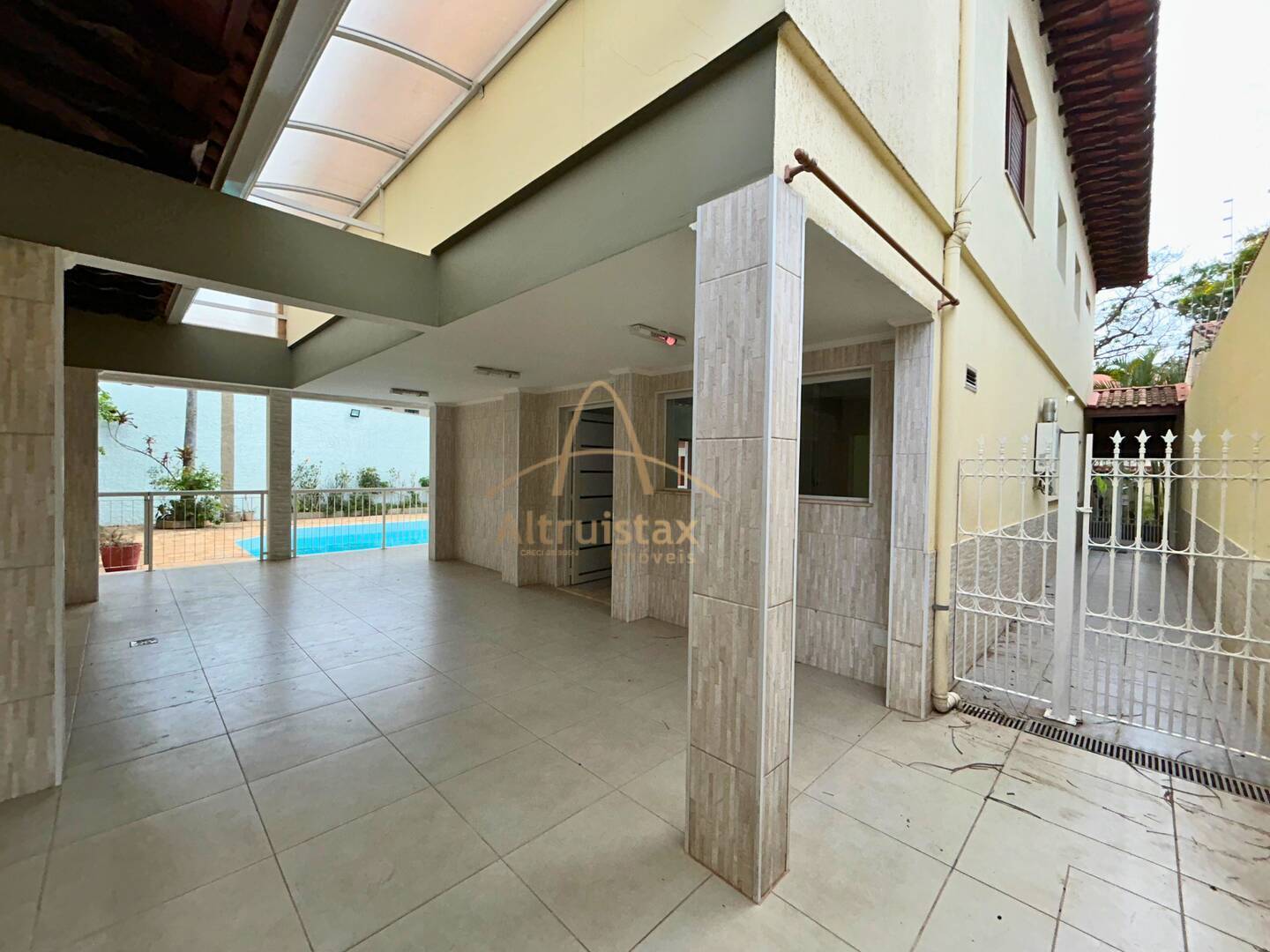 Casa à venda com 3 quartos, 358m² - Foto 78