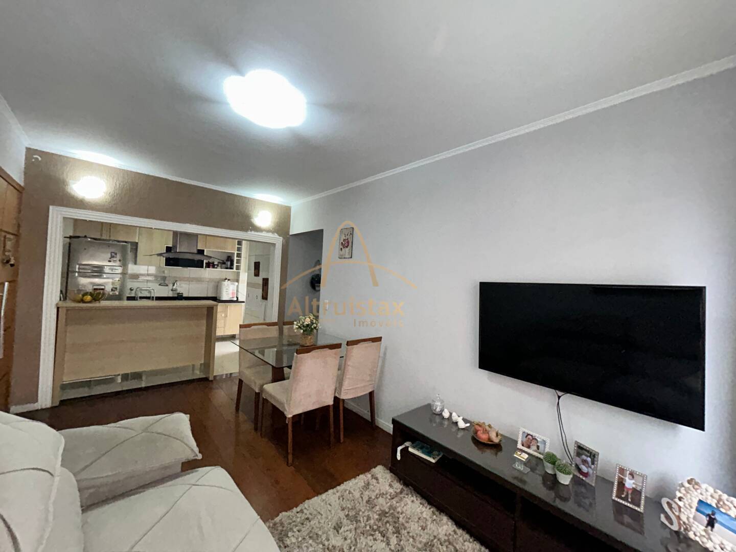 Apartamento à venda com 2 quartos, 59m² - Foto 4