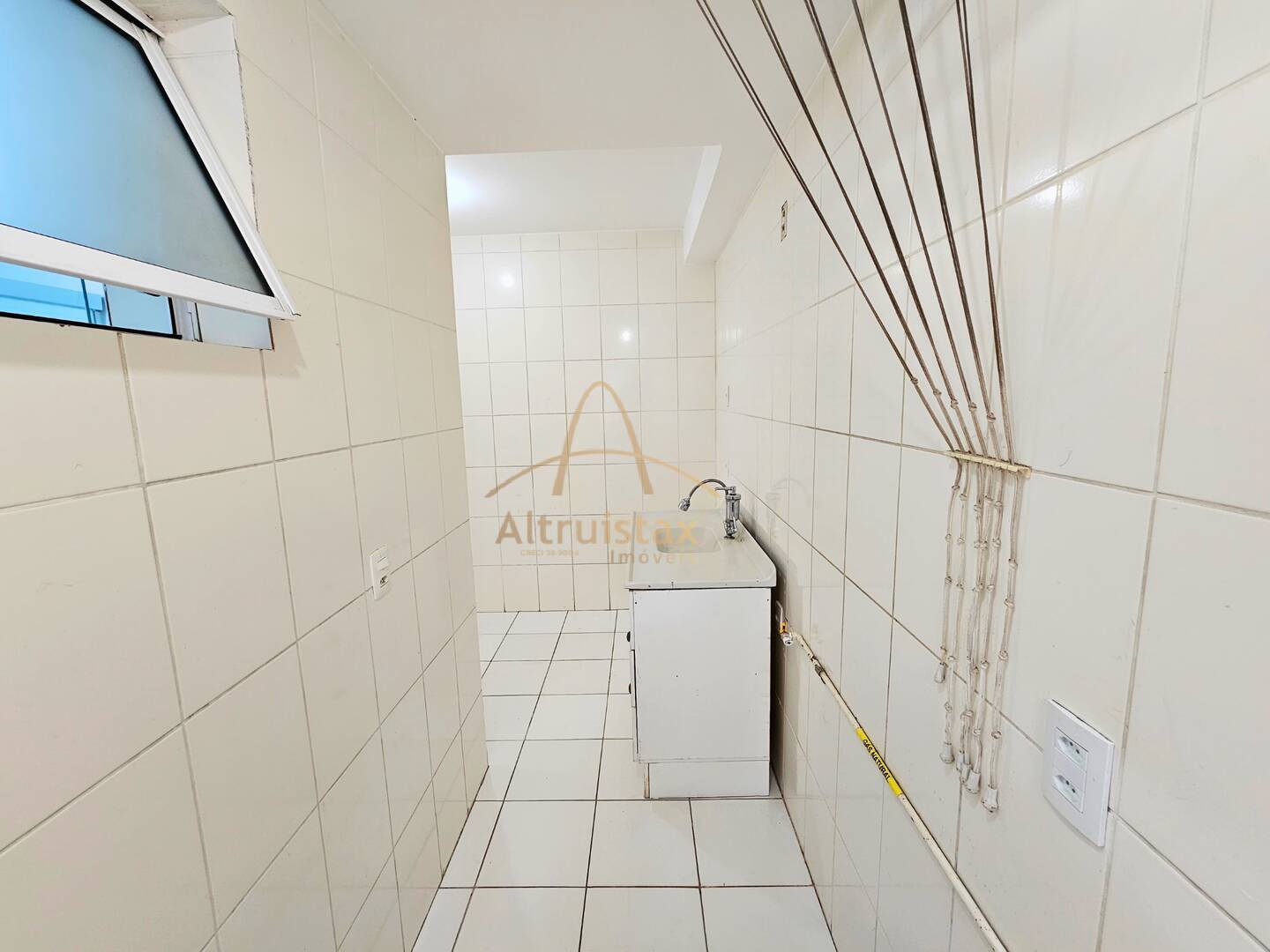 Apartamento à venda com 2 quartos, 45m² - Foto 17