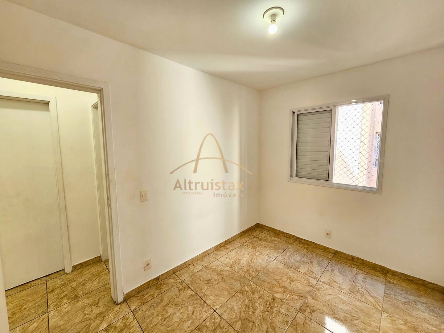 Apartamento à venda com 2 quartos, 45m² - Foto 21