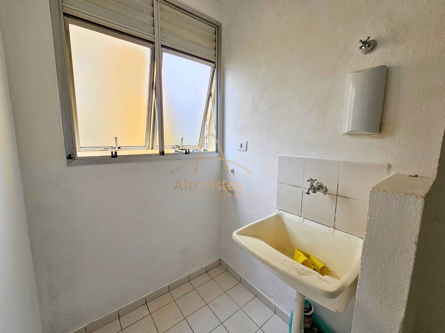 Apartamento à venda com 2 quartos, 55m² - Foto 11