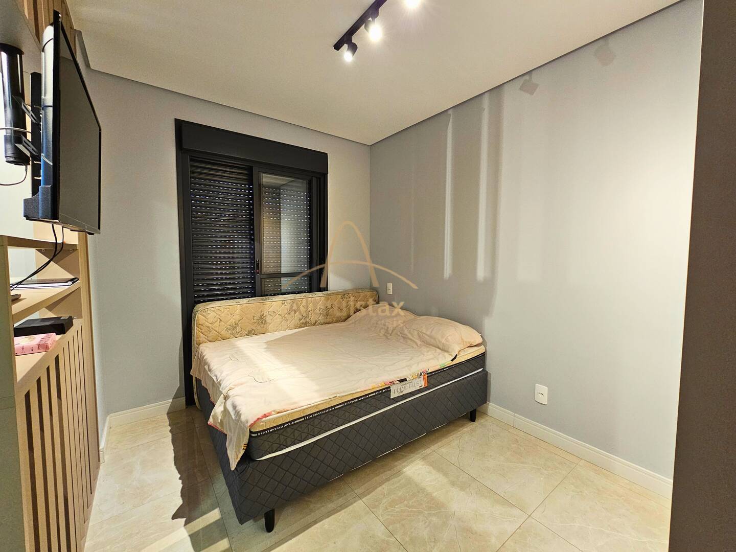 Apartamento à venda com 1 quarto, 32m² - Foto 11