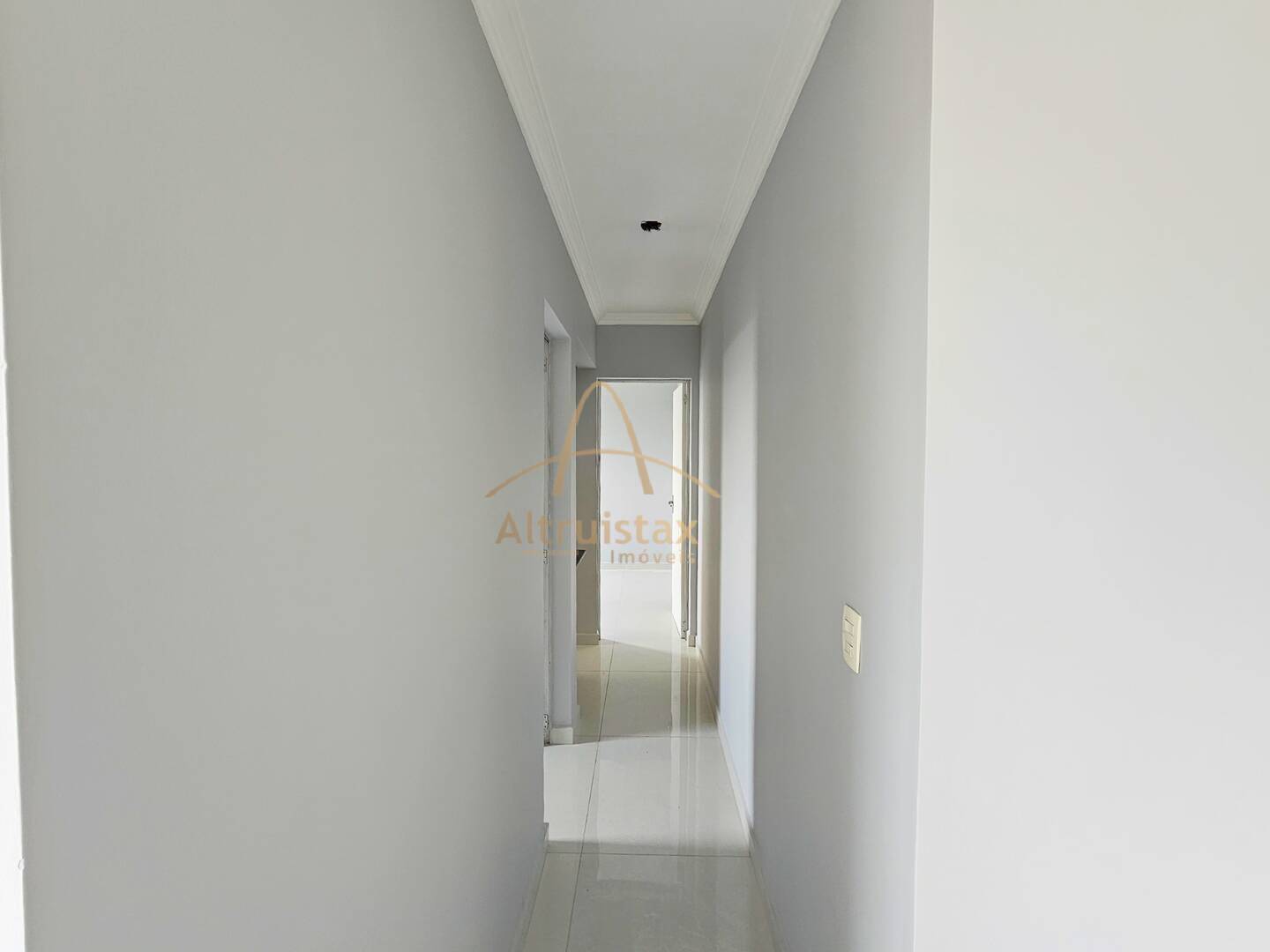 Apartamento à venda com 2 quartos, 63m² - Foto 9