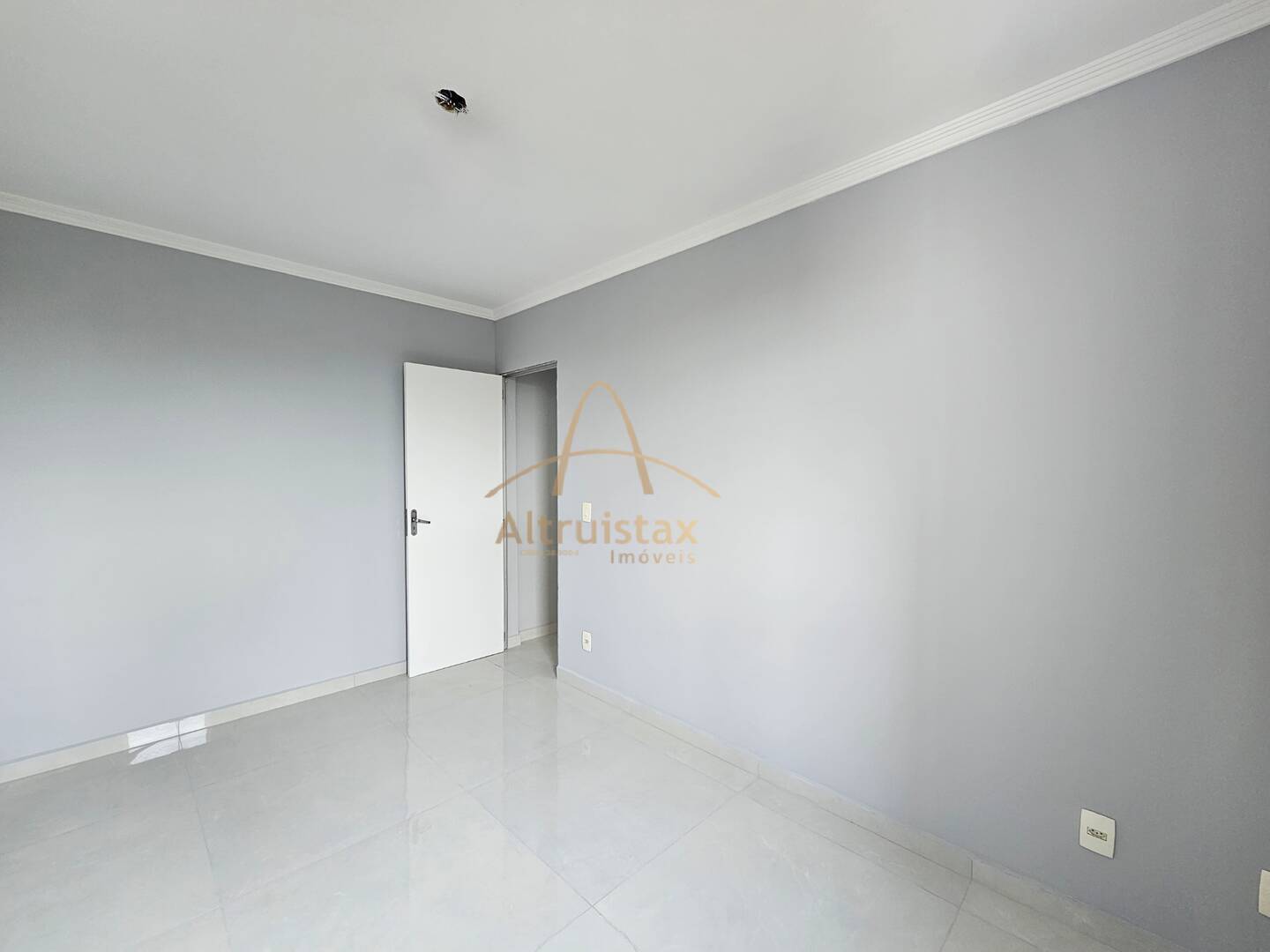 Apartamento à venda com 2 quartos, 63m² - Foto 22