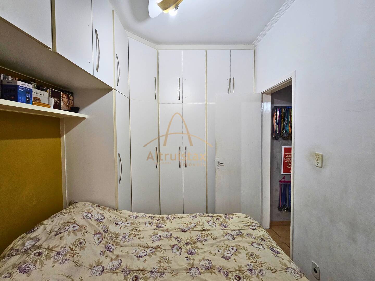 Apartamento à venda com 2 quartos, 55m² - Foto 32