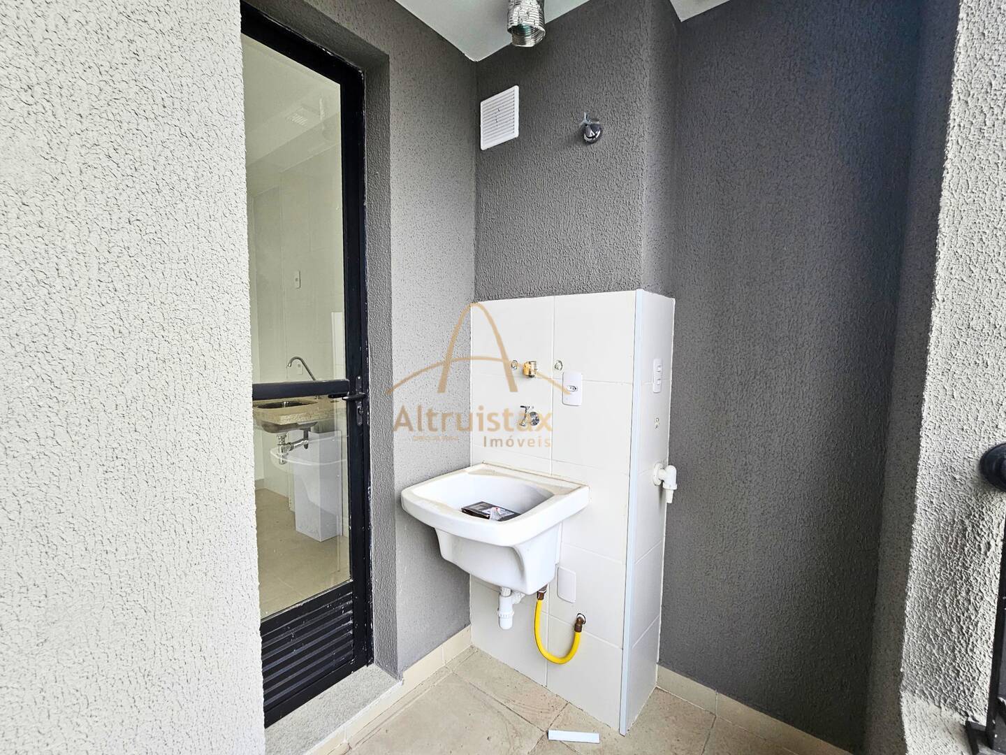 Apartamento à venda com 2 quartos, 40m² - Foto 8