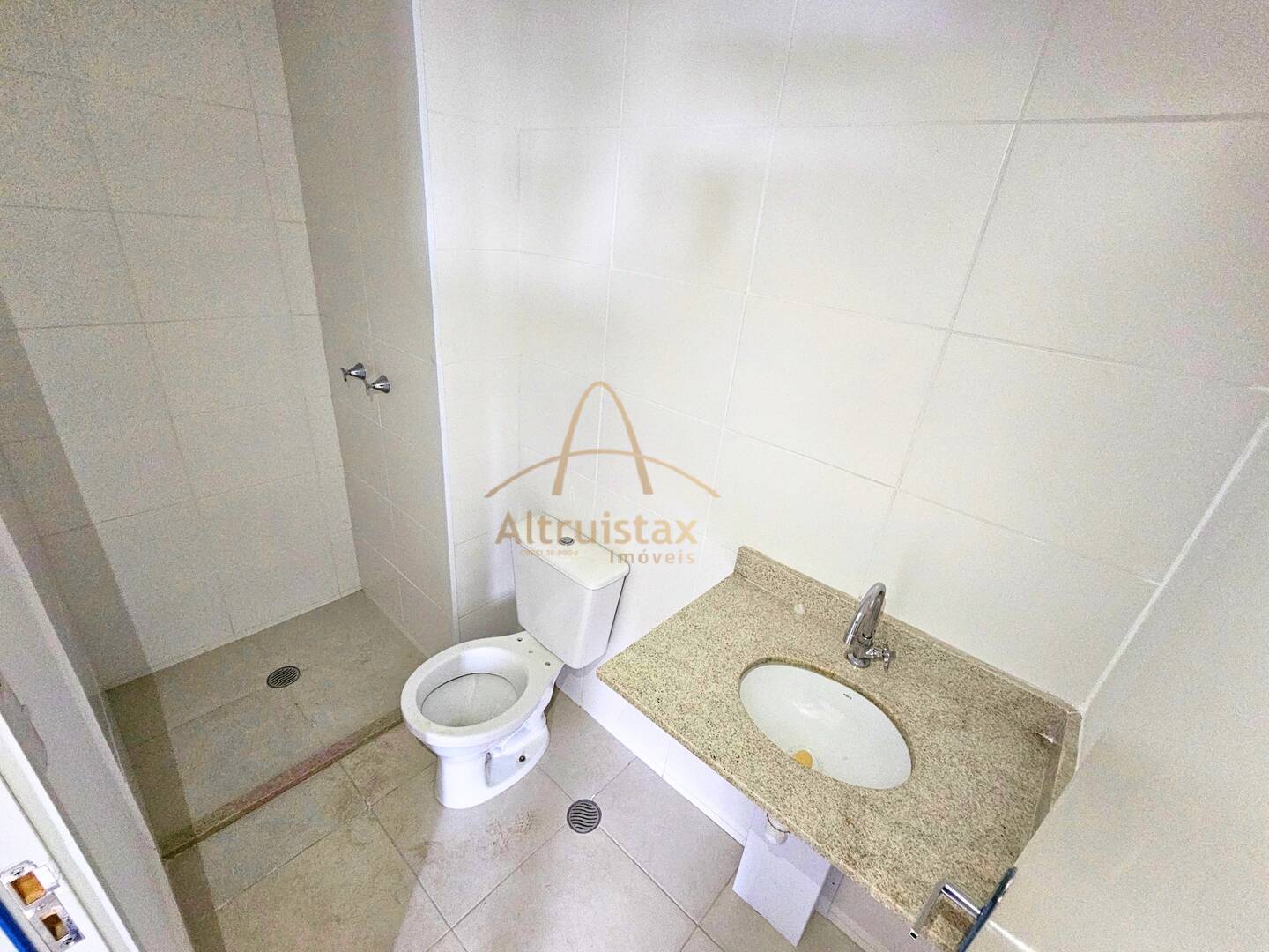 Apartamento à venda com 2 quartos, 40m² - Foto 10