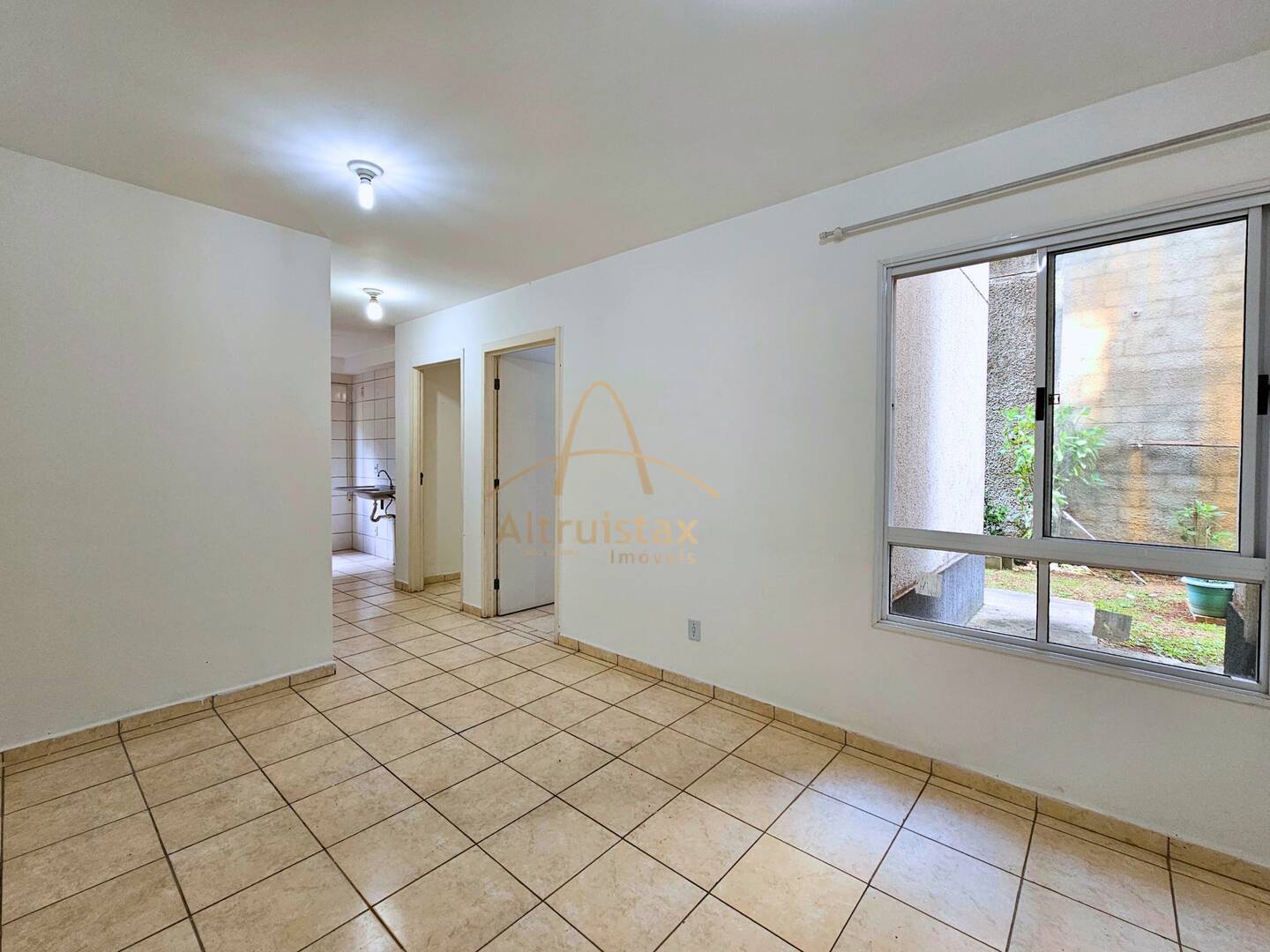 Apartamento à venda com 2 quartos, 49m² - Foto 2