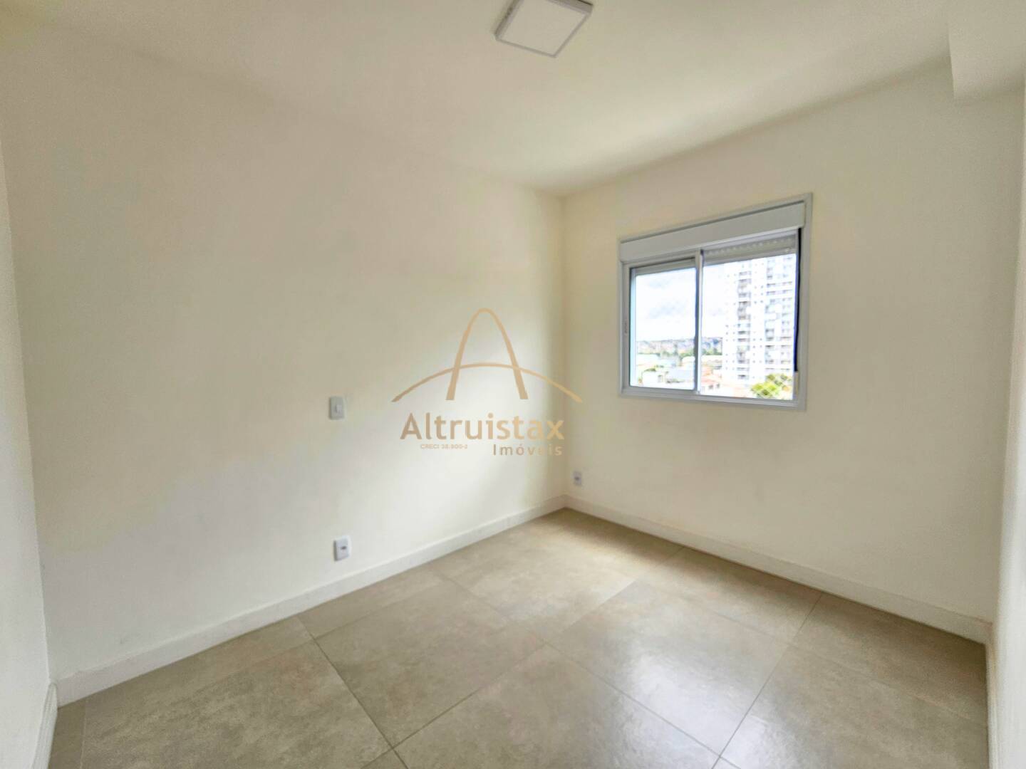 Apartamento à venda com 1 quarto, 33m² - Foto 12