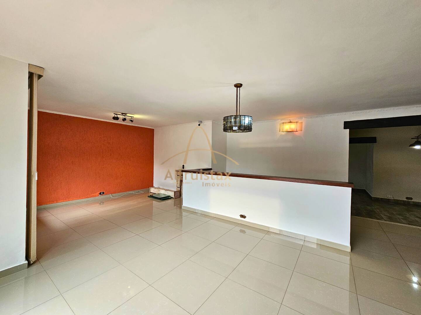 Casa à venda com 4 quartos, 300m² - Foto 6