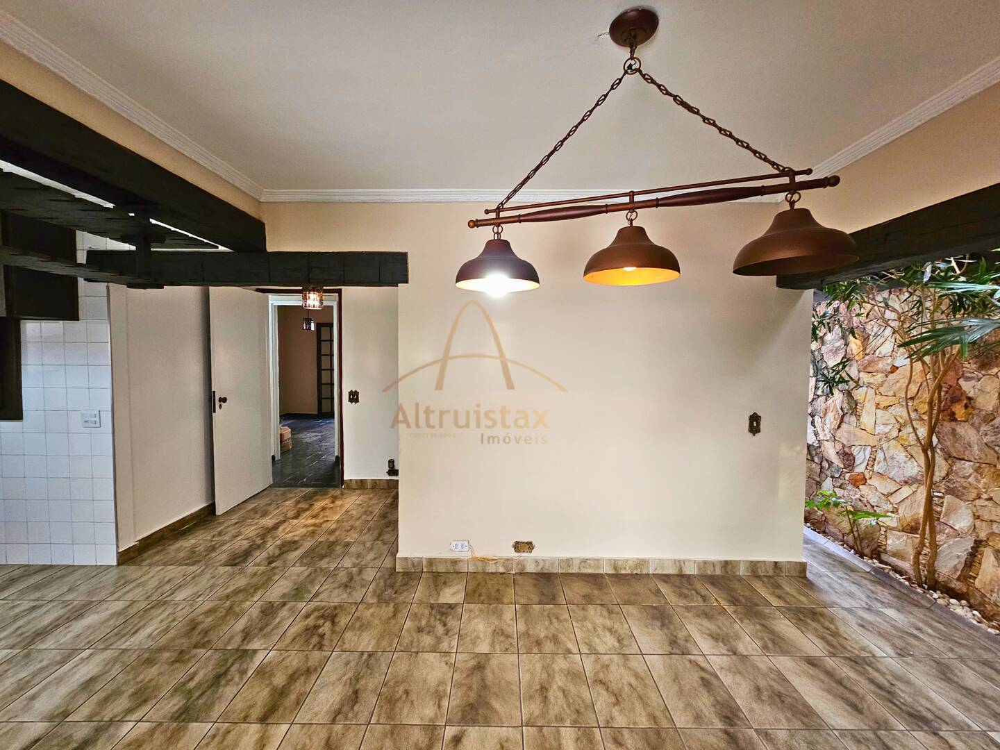 Casa à venda com 4 quartos, 300m² - Foto 14