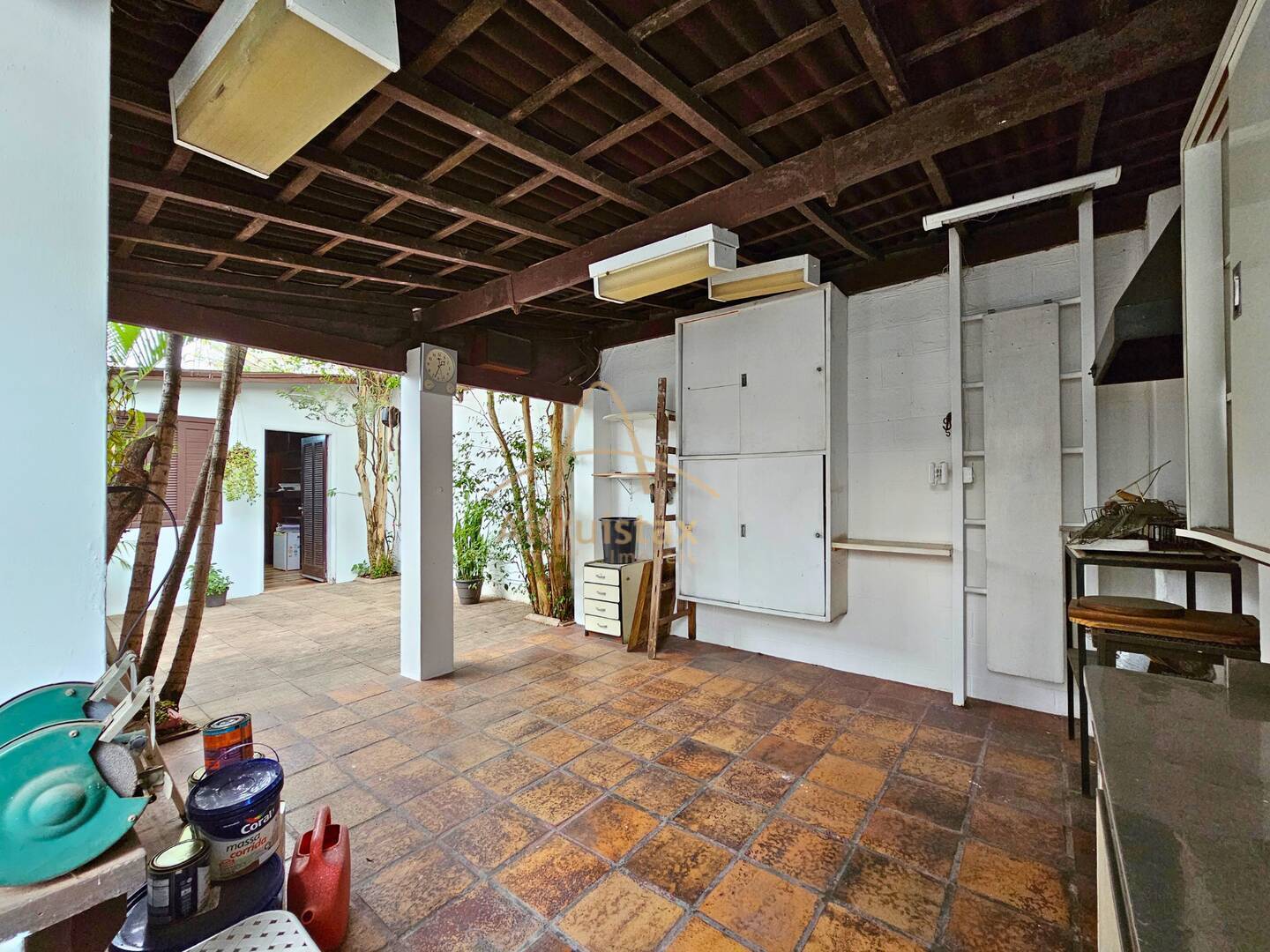 Casa à venda com 4 quartos, 300m² - Foto 38