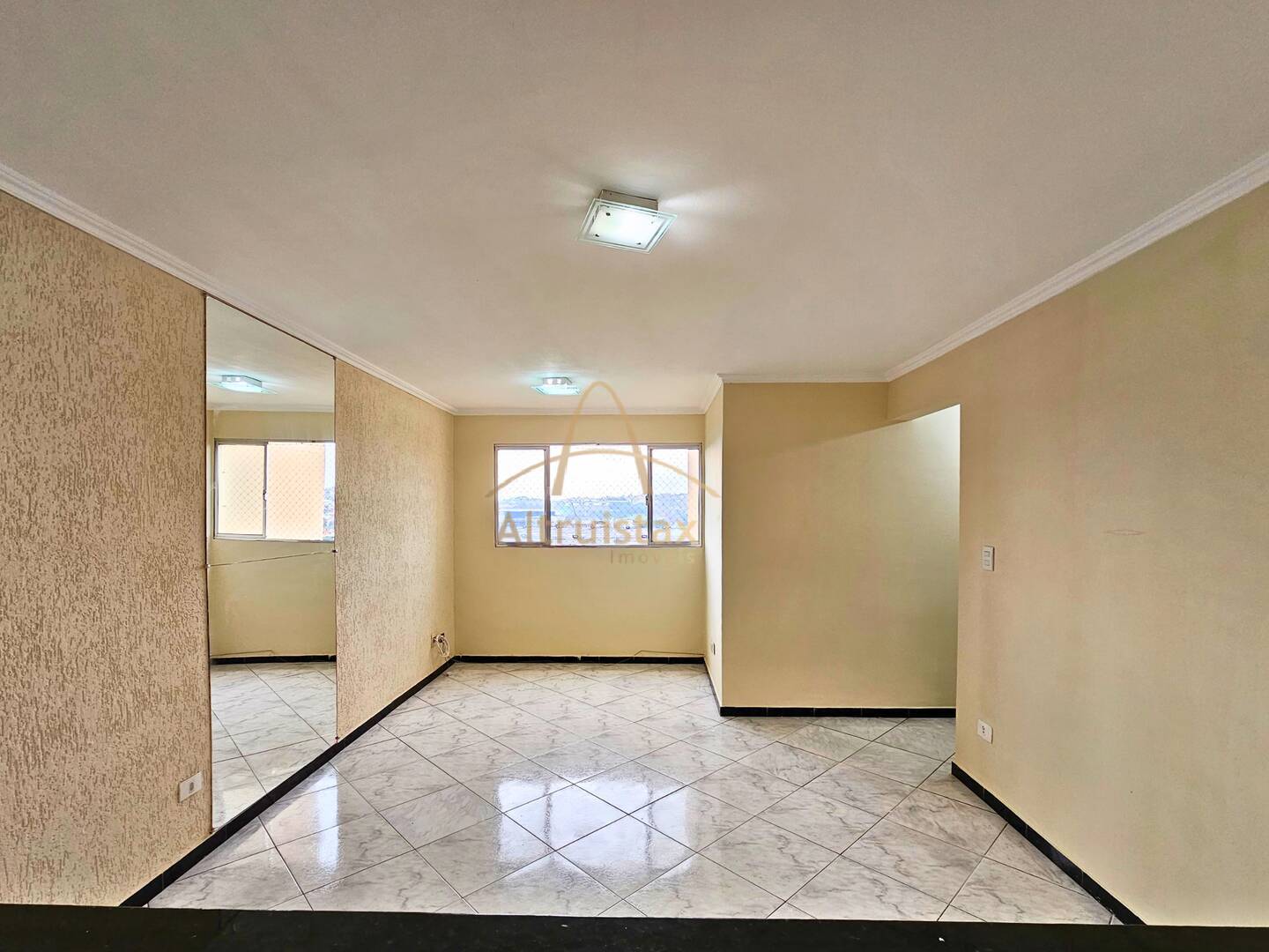 Apartamento à venda com 2 quartos, 55m² - Foto 5